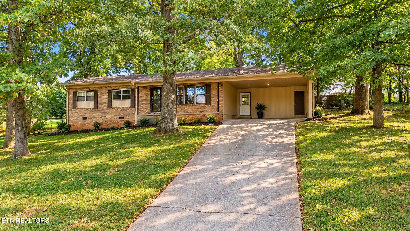 1808 E Alpine Drive — photo