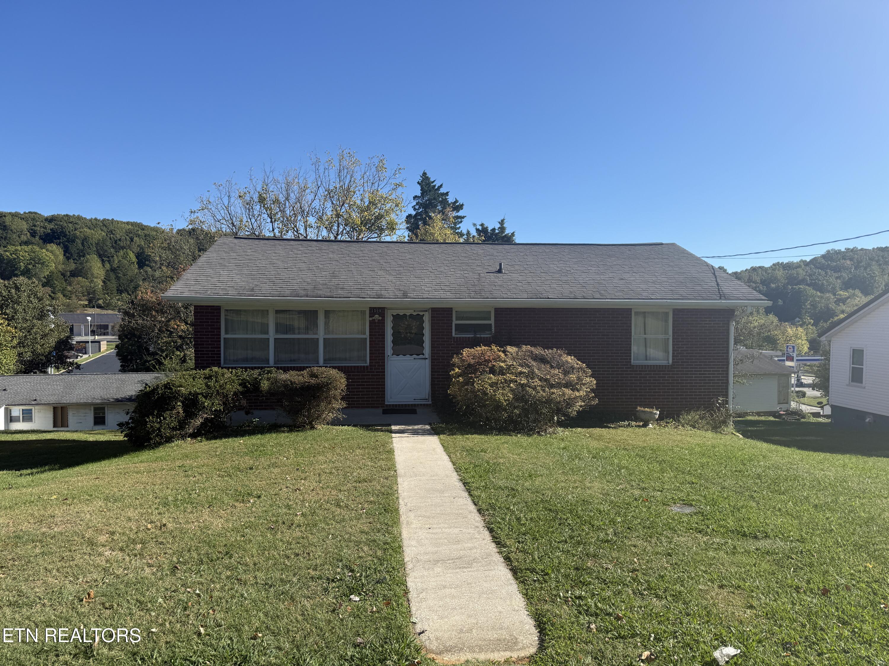 1508 Willow St — photo