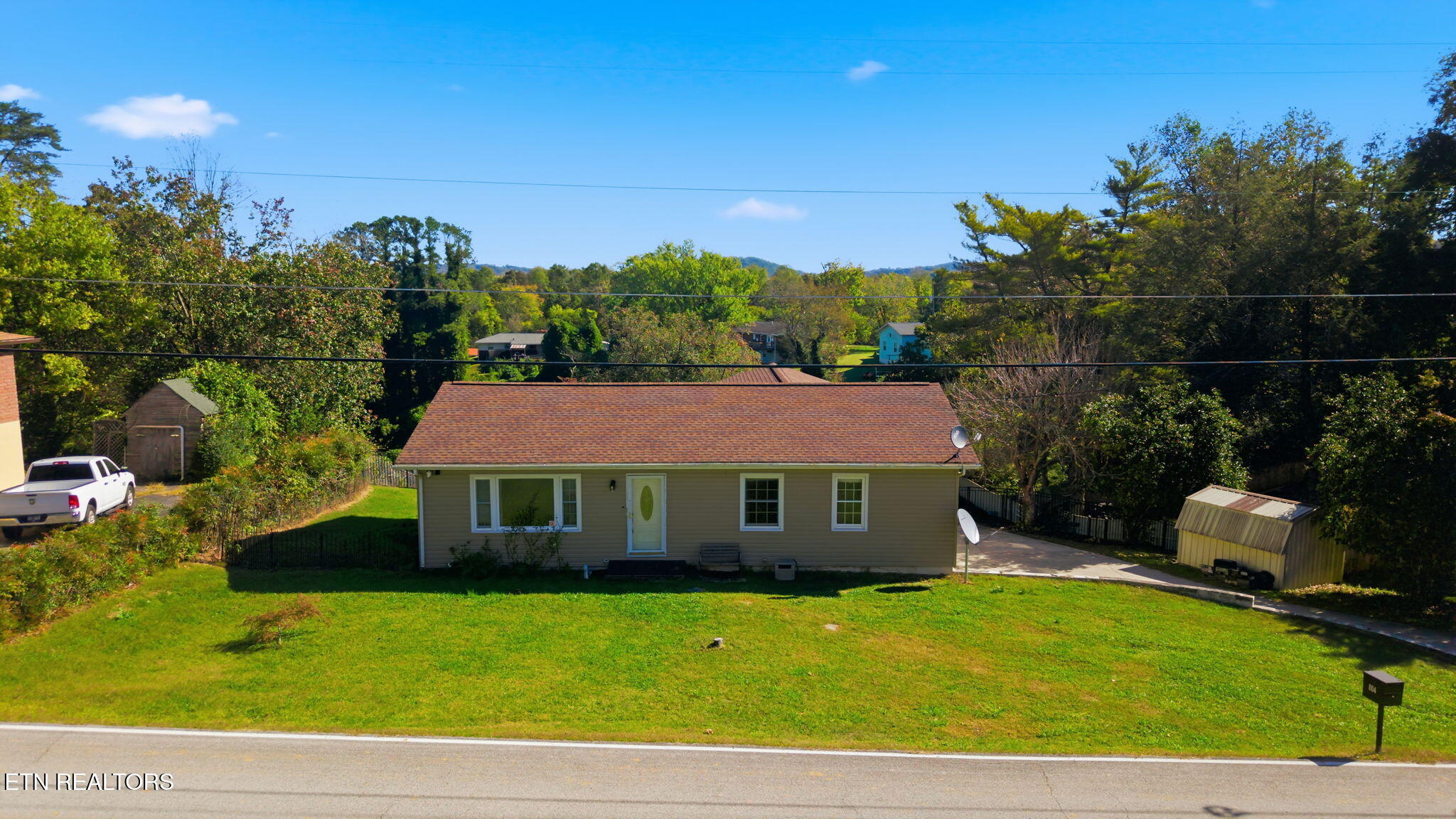804 Patton Ferry Rd — photo