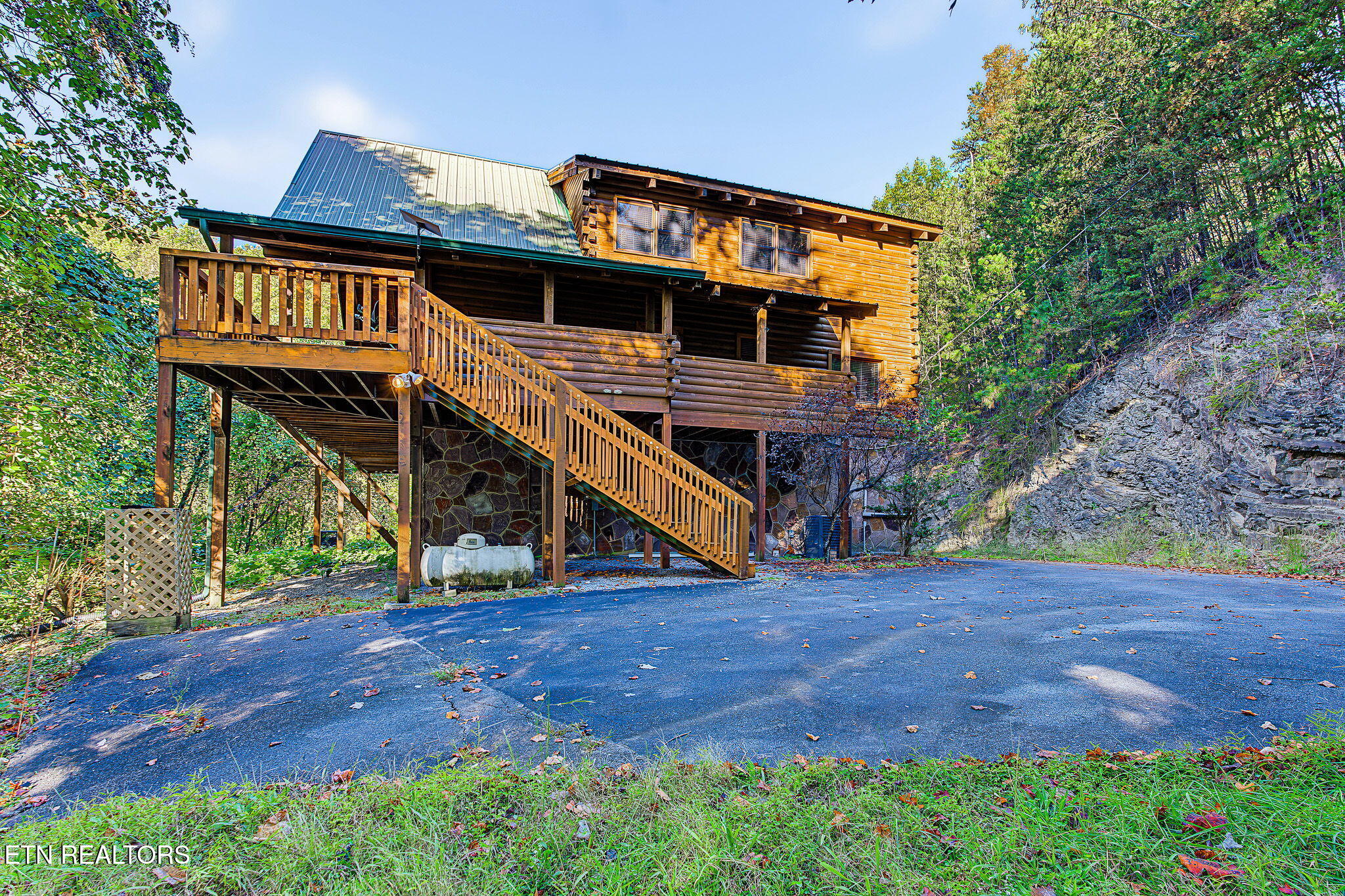 817 Boone Acres Lane — photo