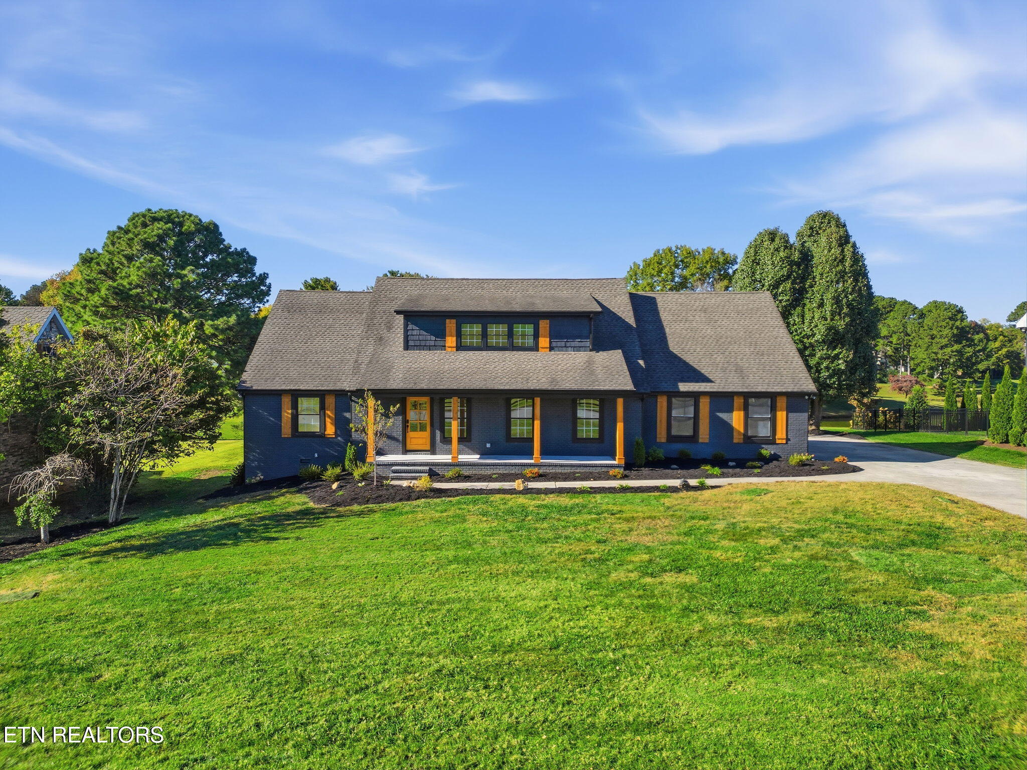 441 E Fox Den Drive — photo