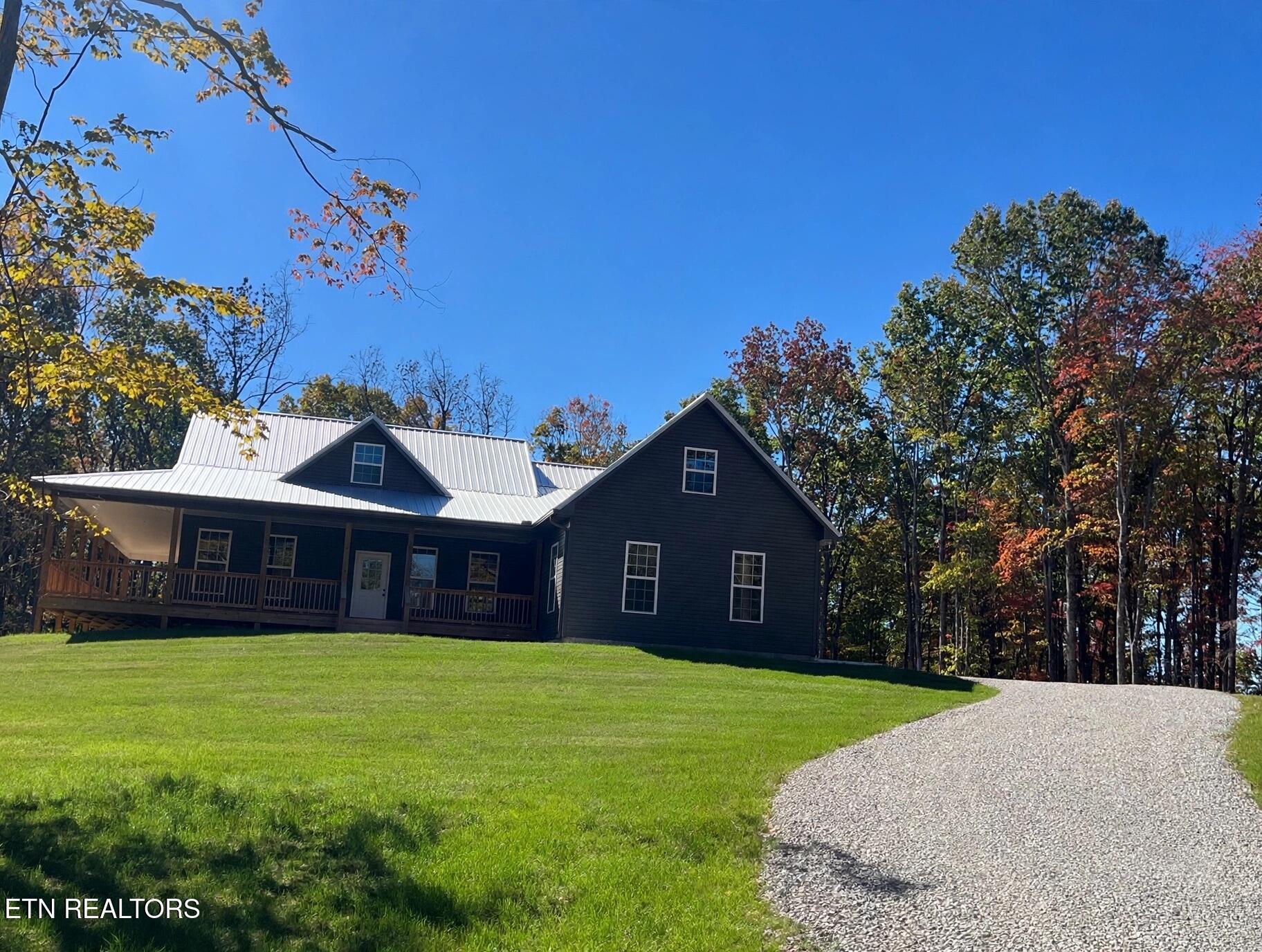 1230 Darrow Ridge Rd — photo