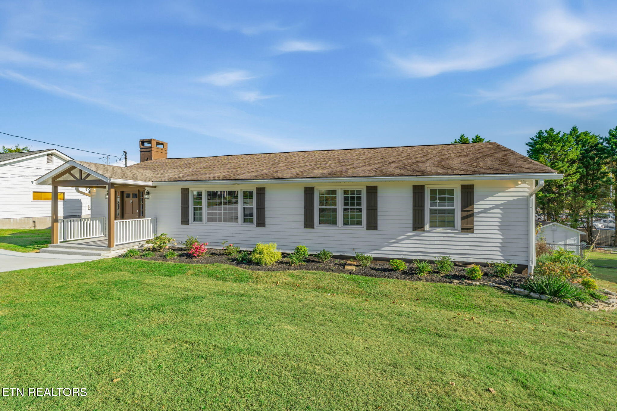 418 Highland Drive — photo