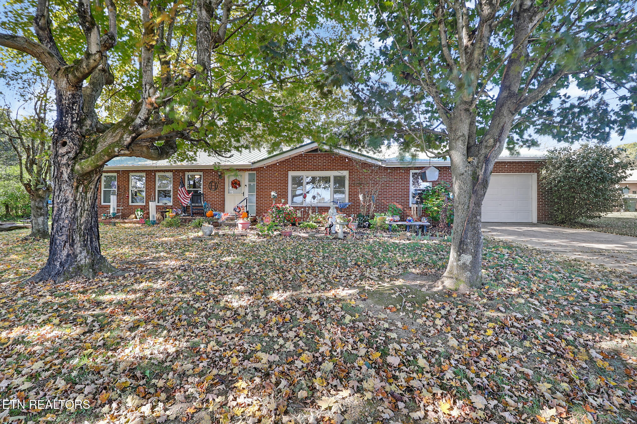 5247 N Highway 127 — photo
