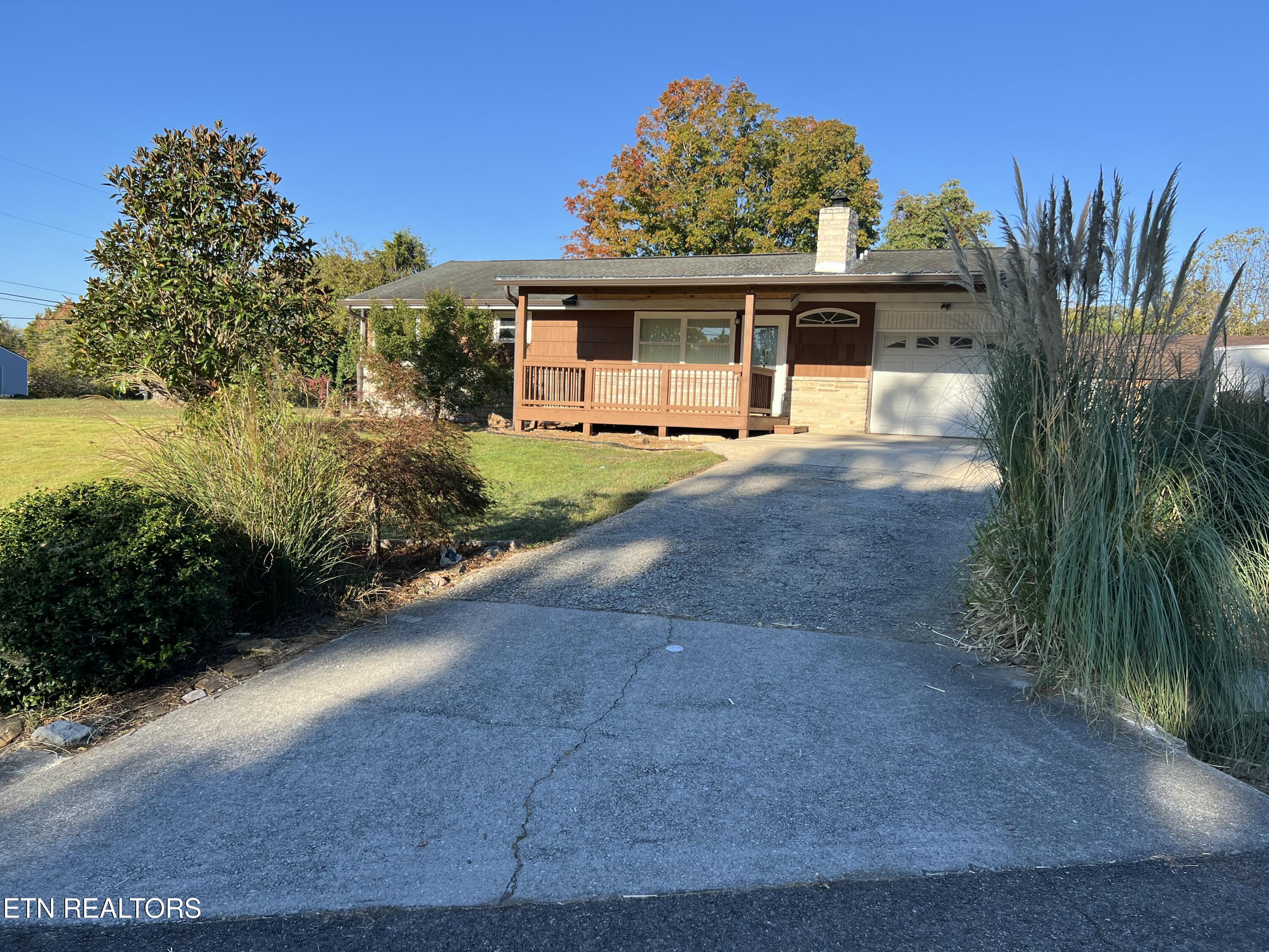 605 Ozark Circle — photo