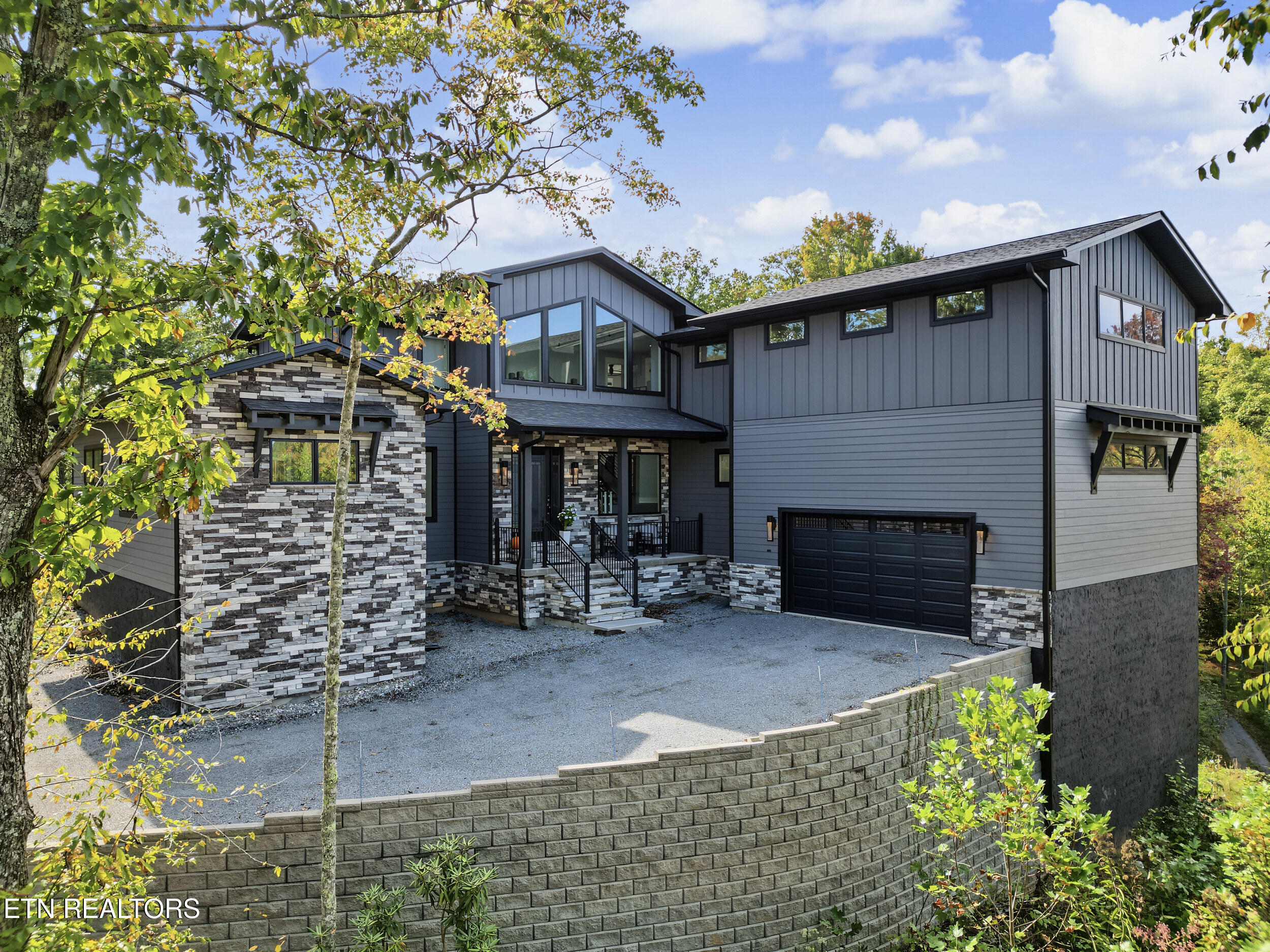1182 Johns Branch Rd — photo