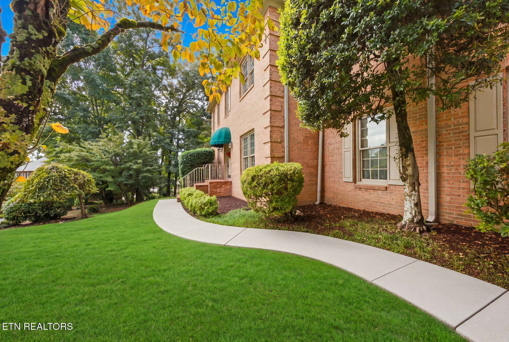 9223 Colchester Ridge Rd, Knoxville, TN 37922 — photo 2