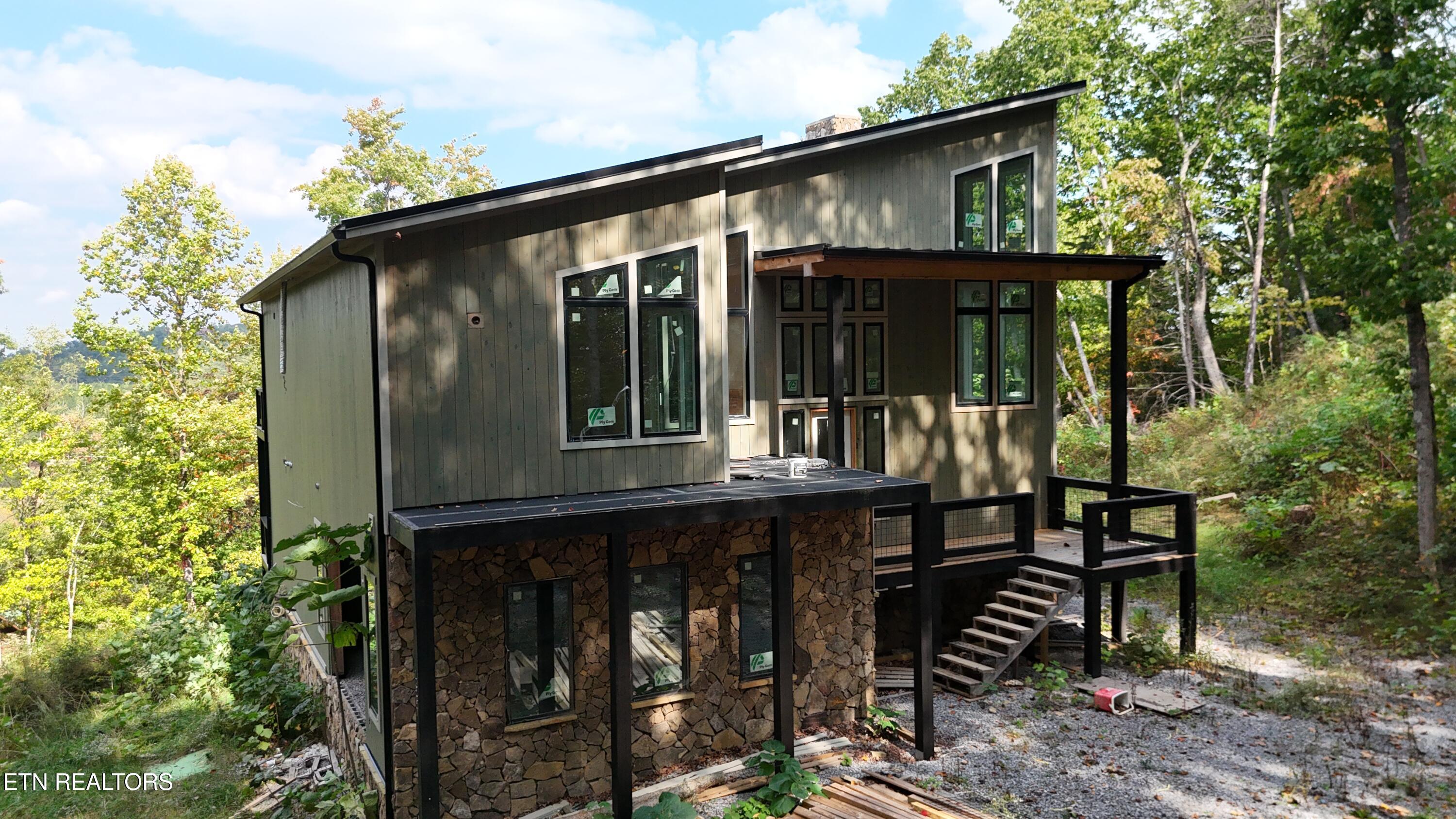 1637 Bench Mountain Way — photo