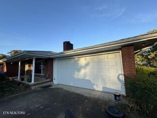 3215 Butler St — photo