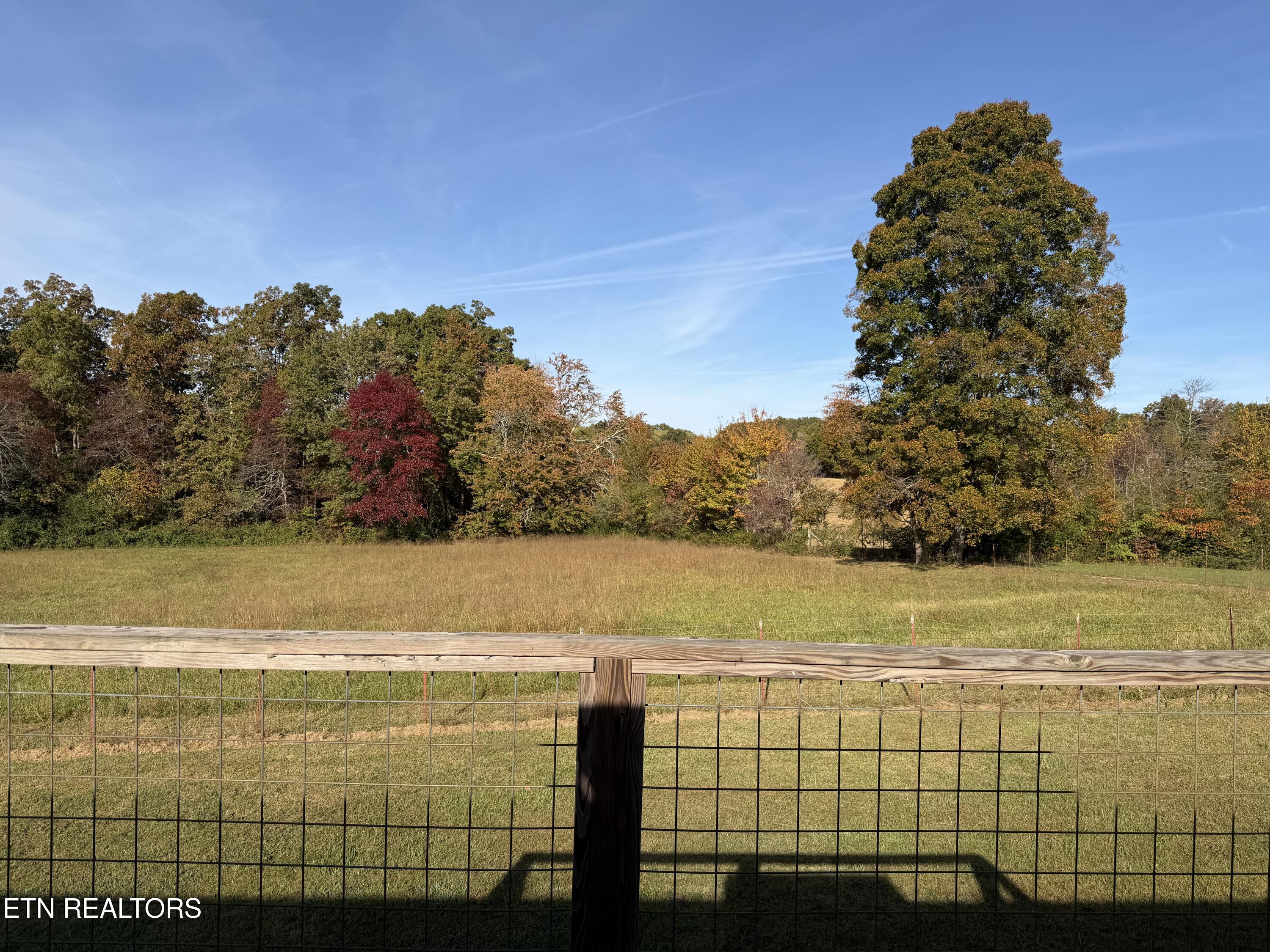 240 Broom Rd — photo
