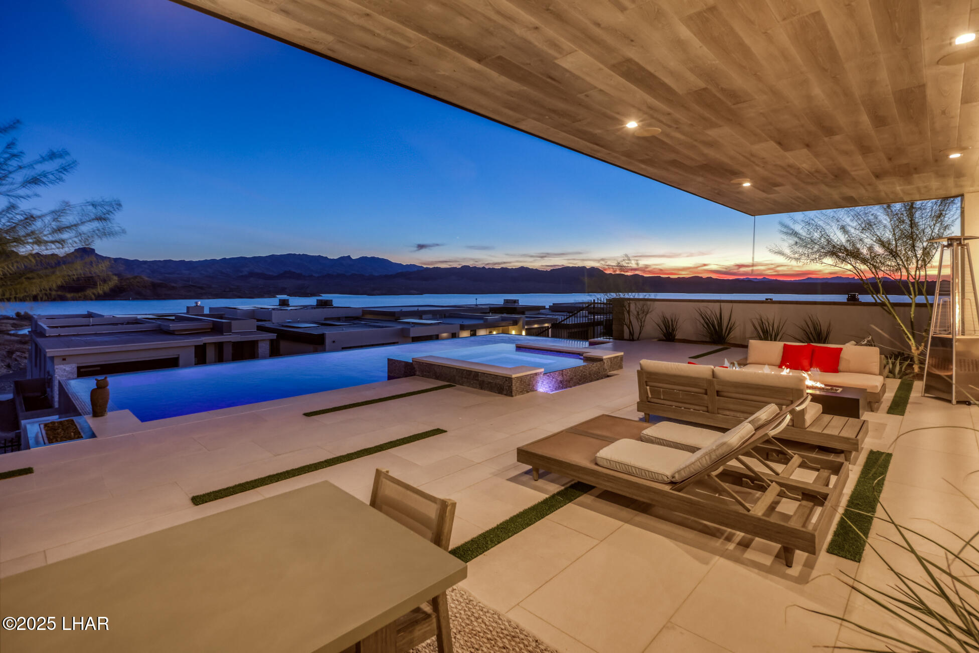 2256 Marina View Way — photo