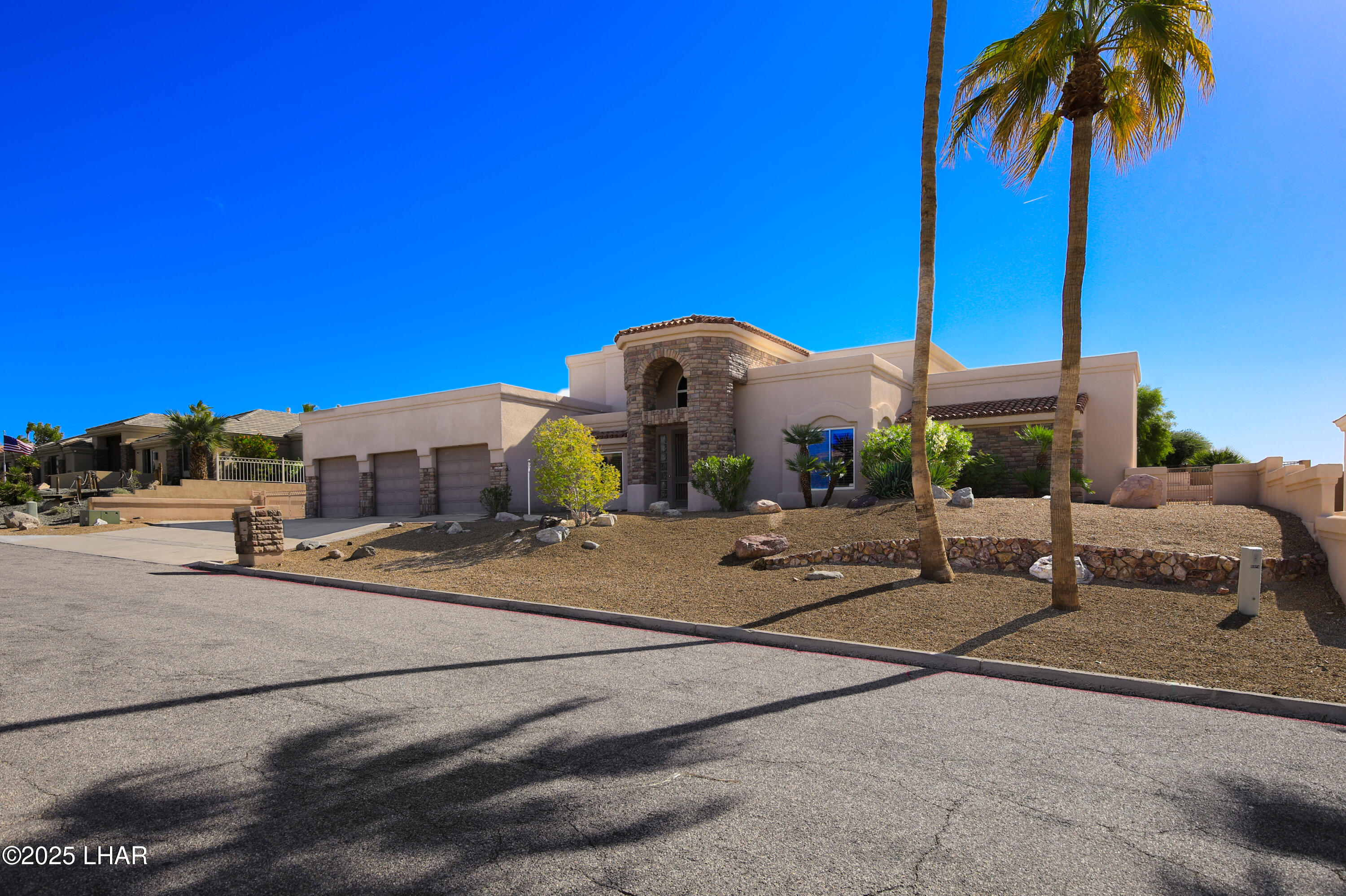 2470 Lema Dr — photo
