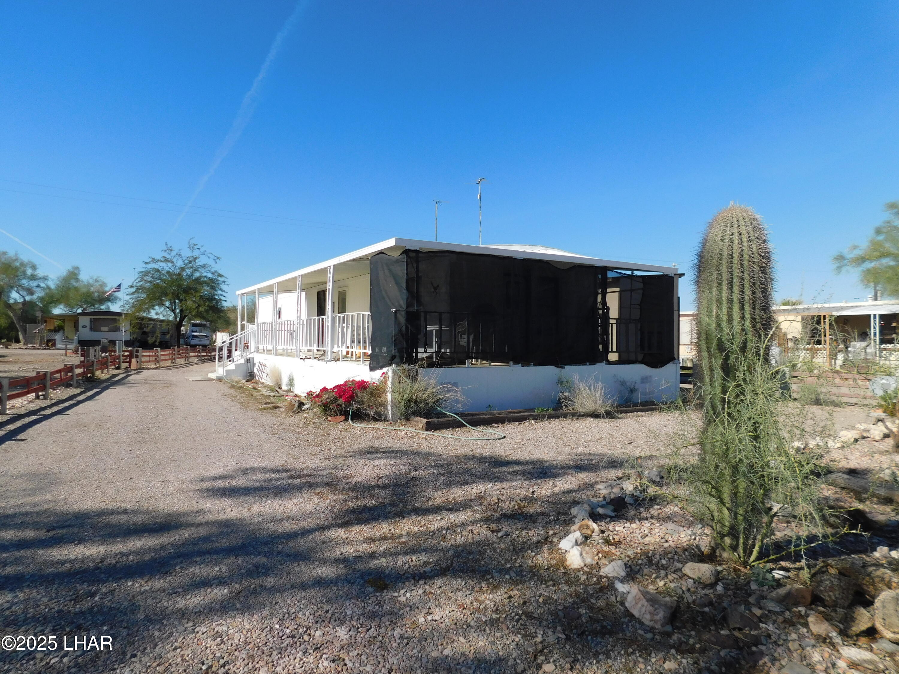 1240 N Acacia Dr 40 — photo