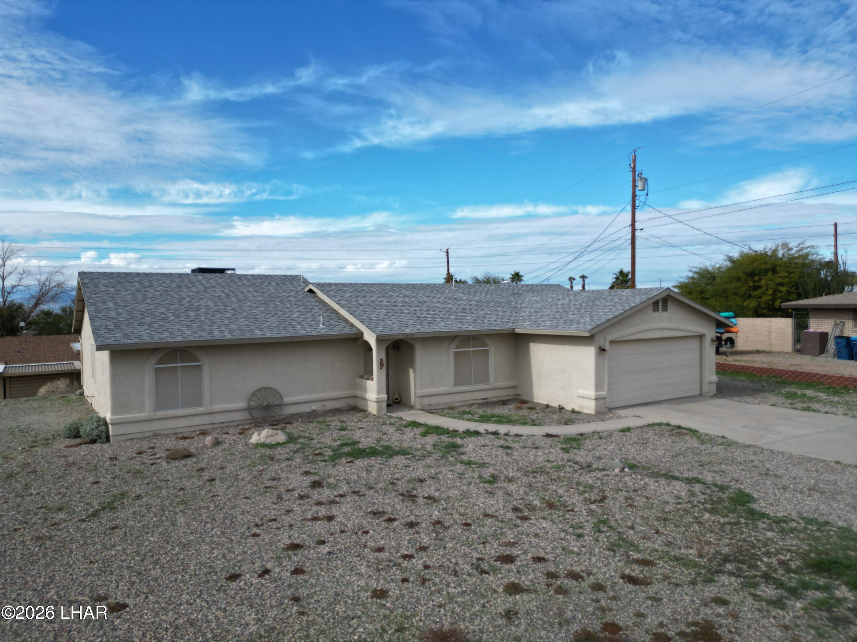3345 Desert Dr — photo