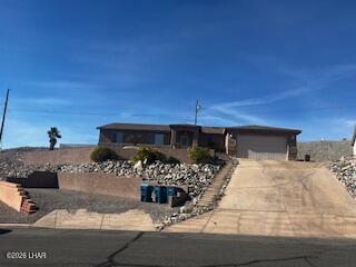 2981 Bowie Dr — photo
