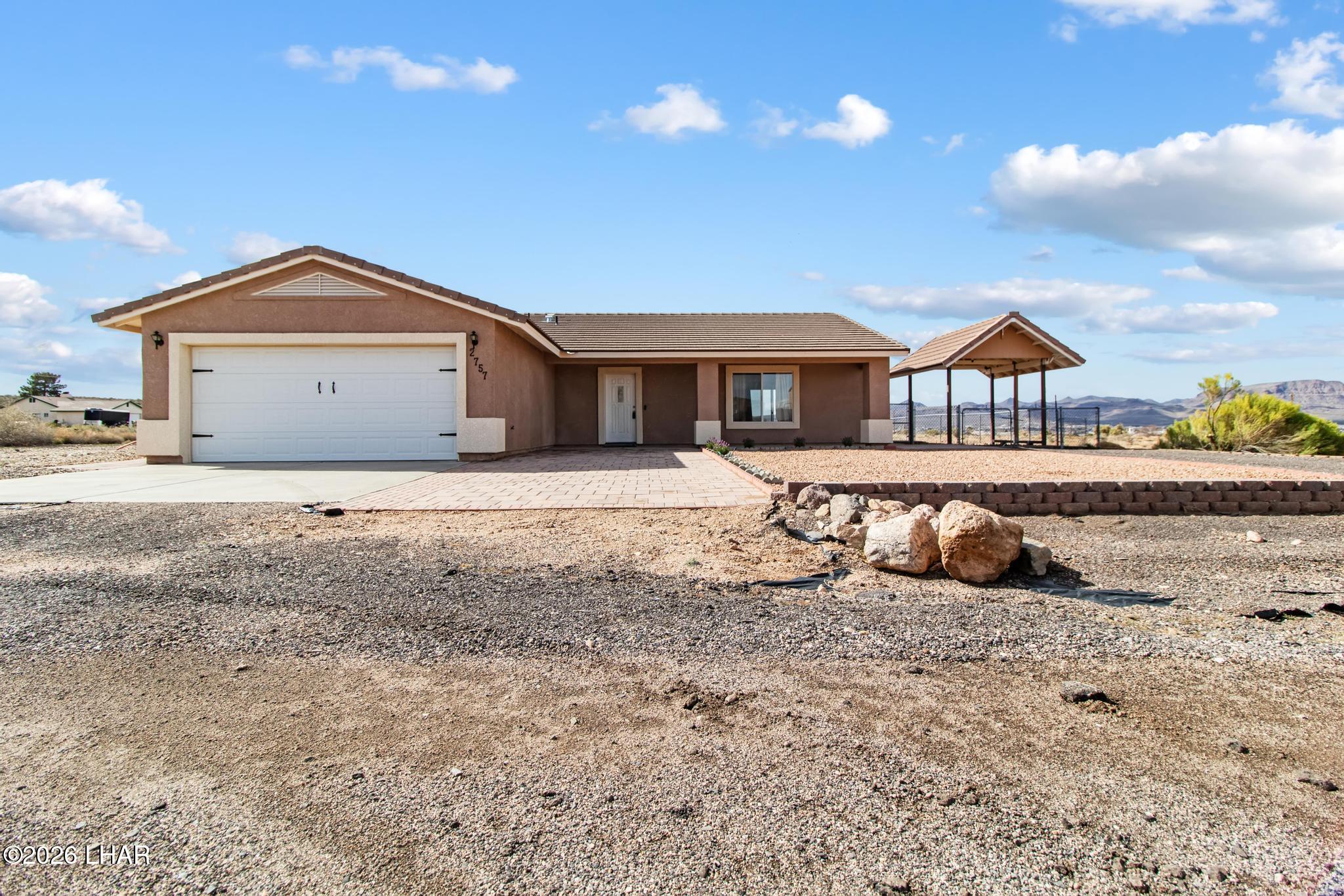 2757 N Yavapai Dr — photo