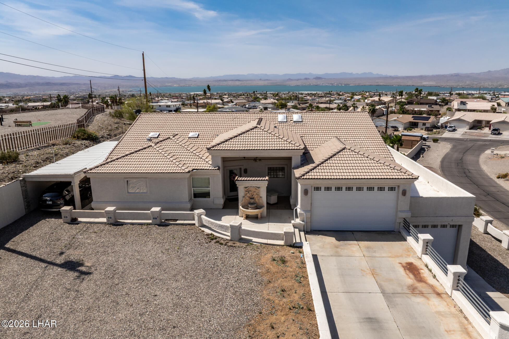 2760 Barbara Dr — photo