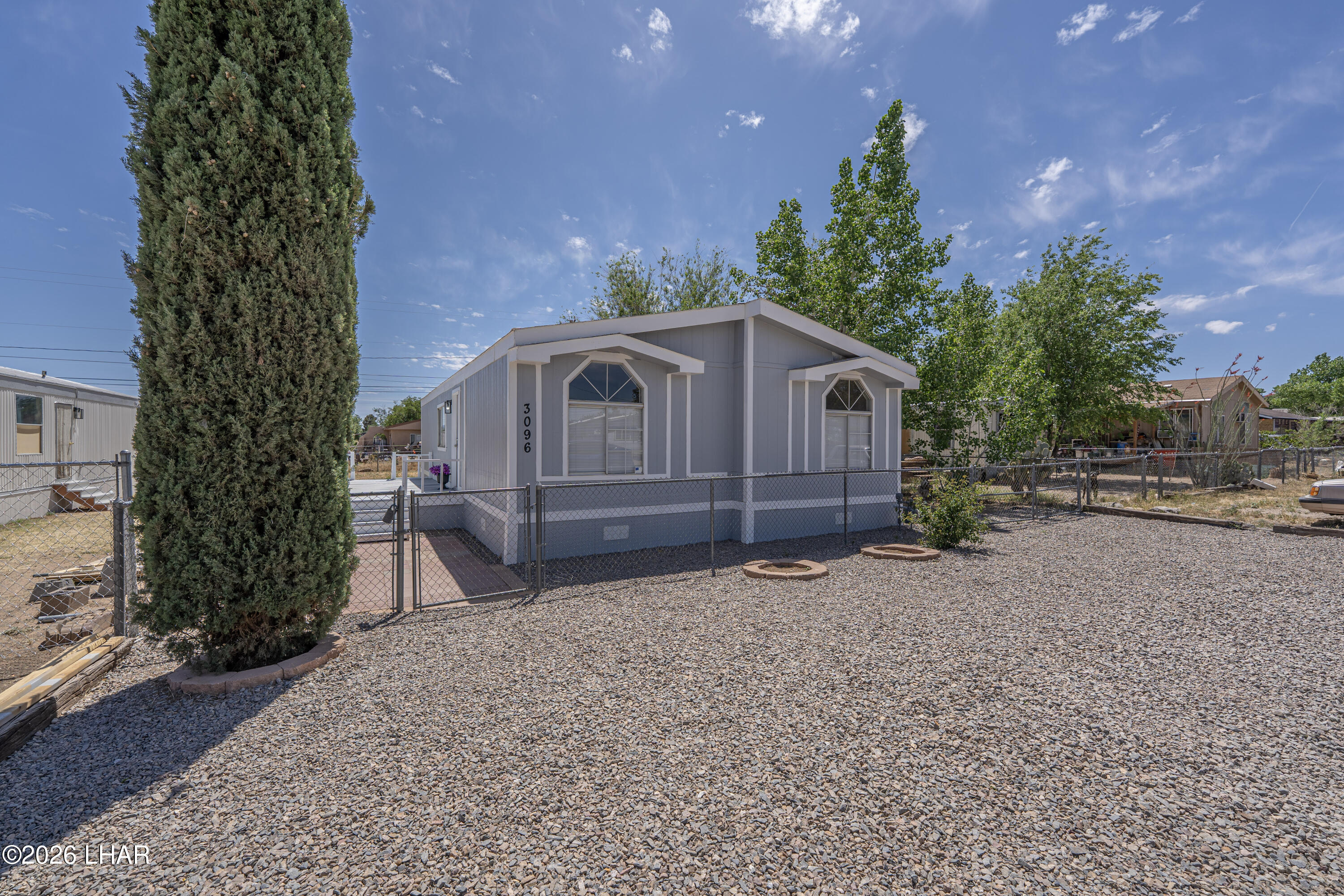 3096 E Packard Ave — photo