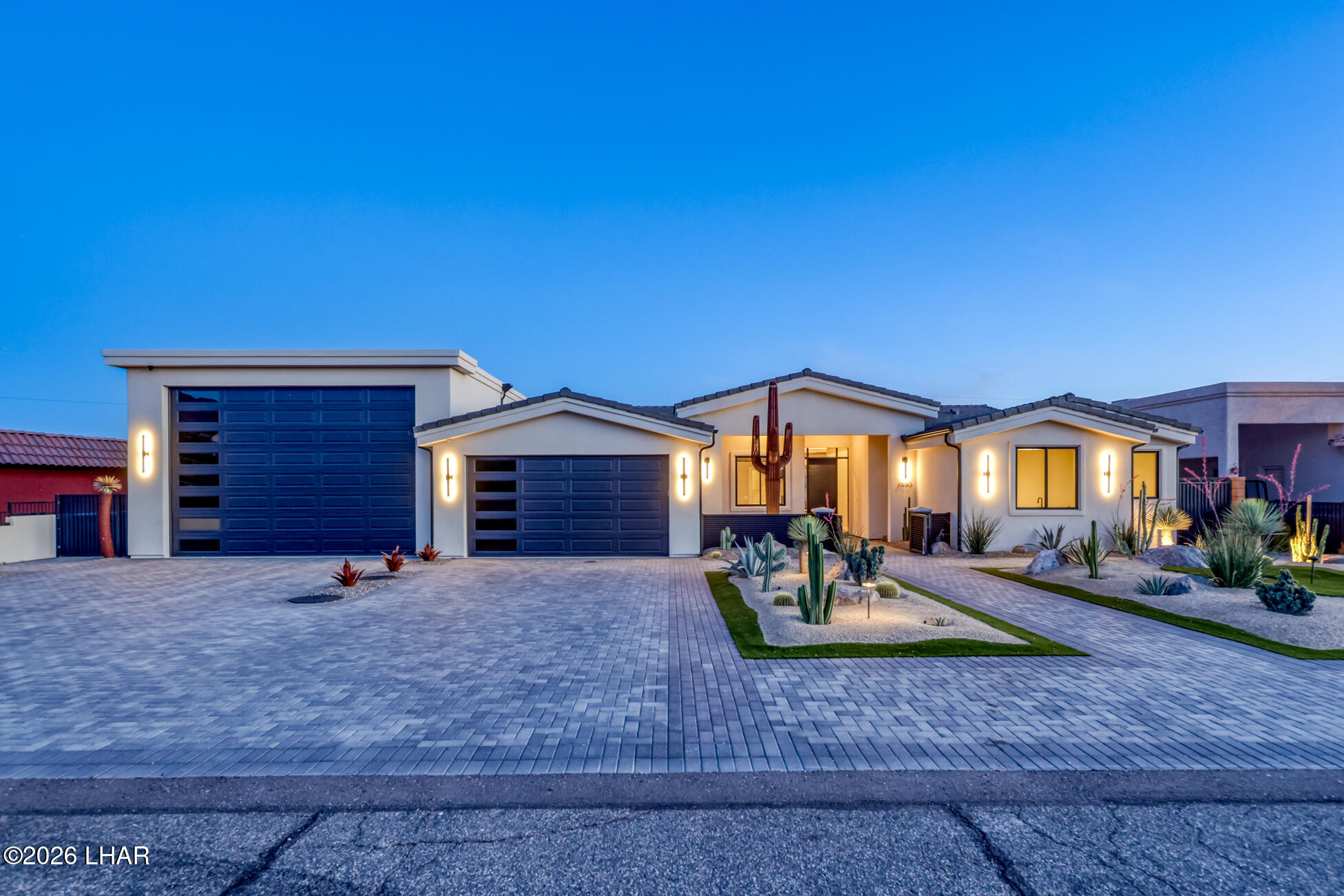 4000 Vega Dr — photo