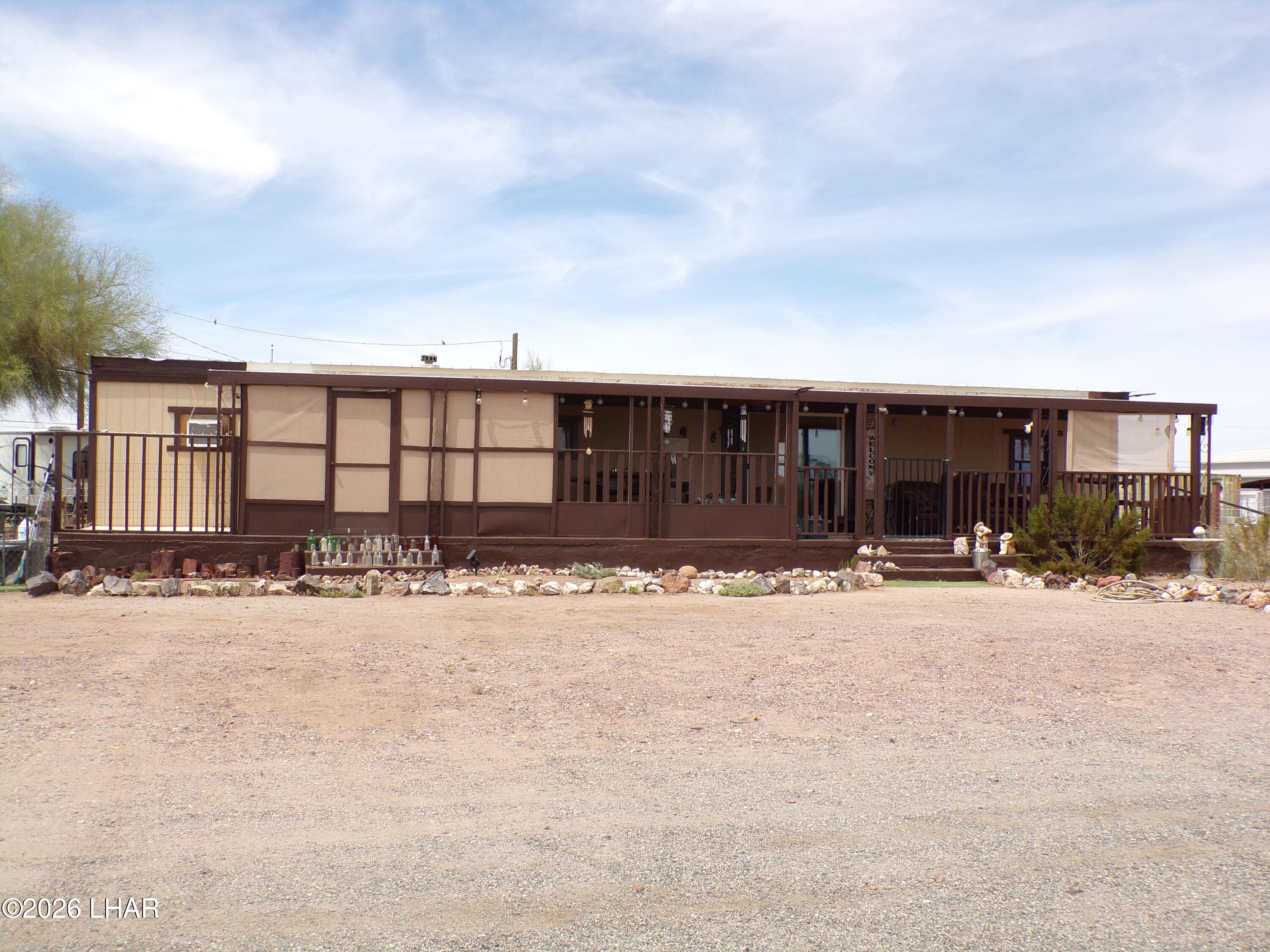 27697 Santa Fe Ave — photo