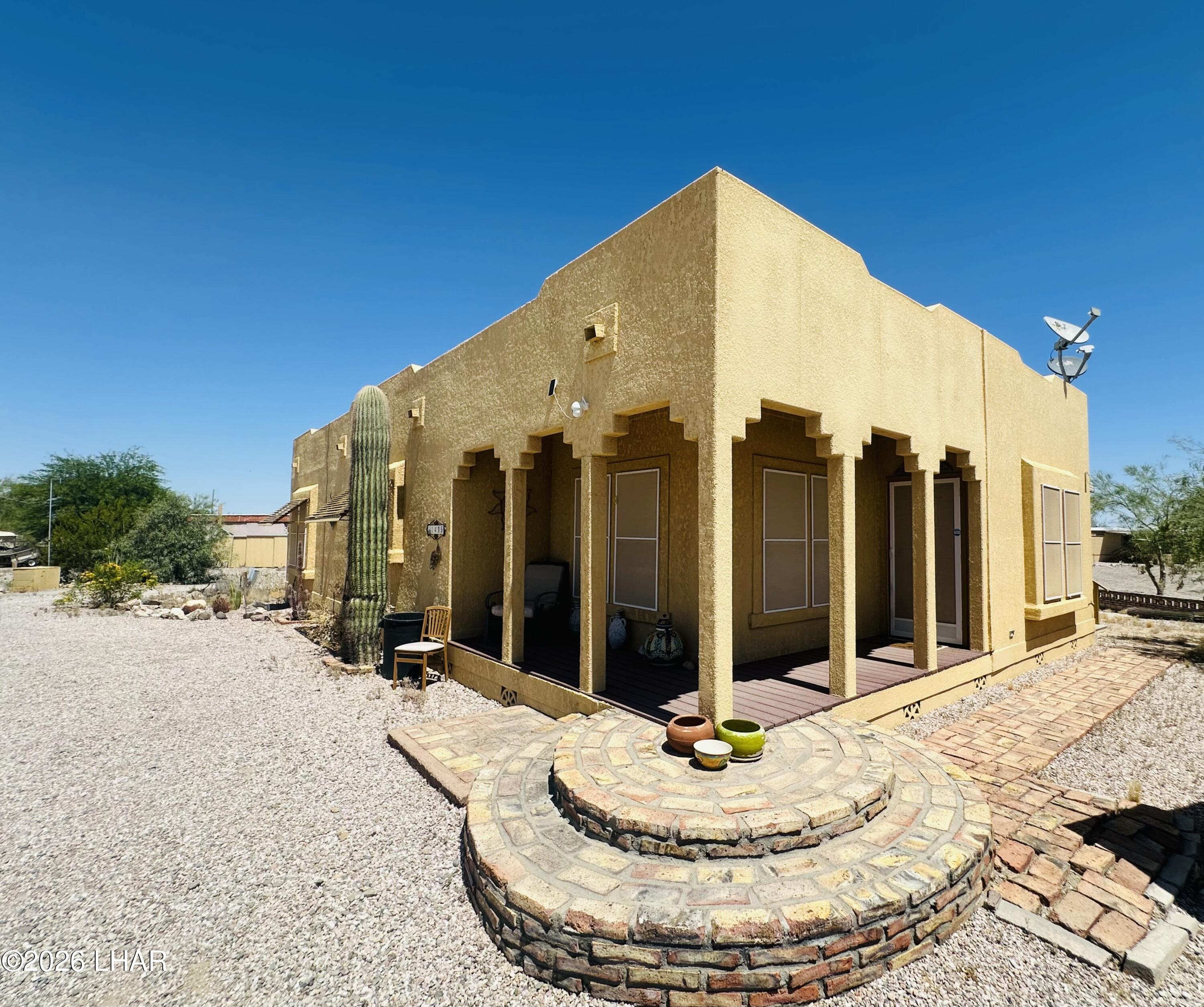 1435 N Moon Mountain Ave — photo