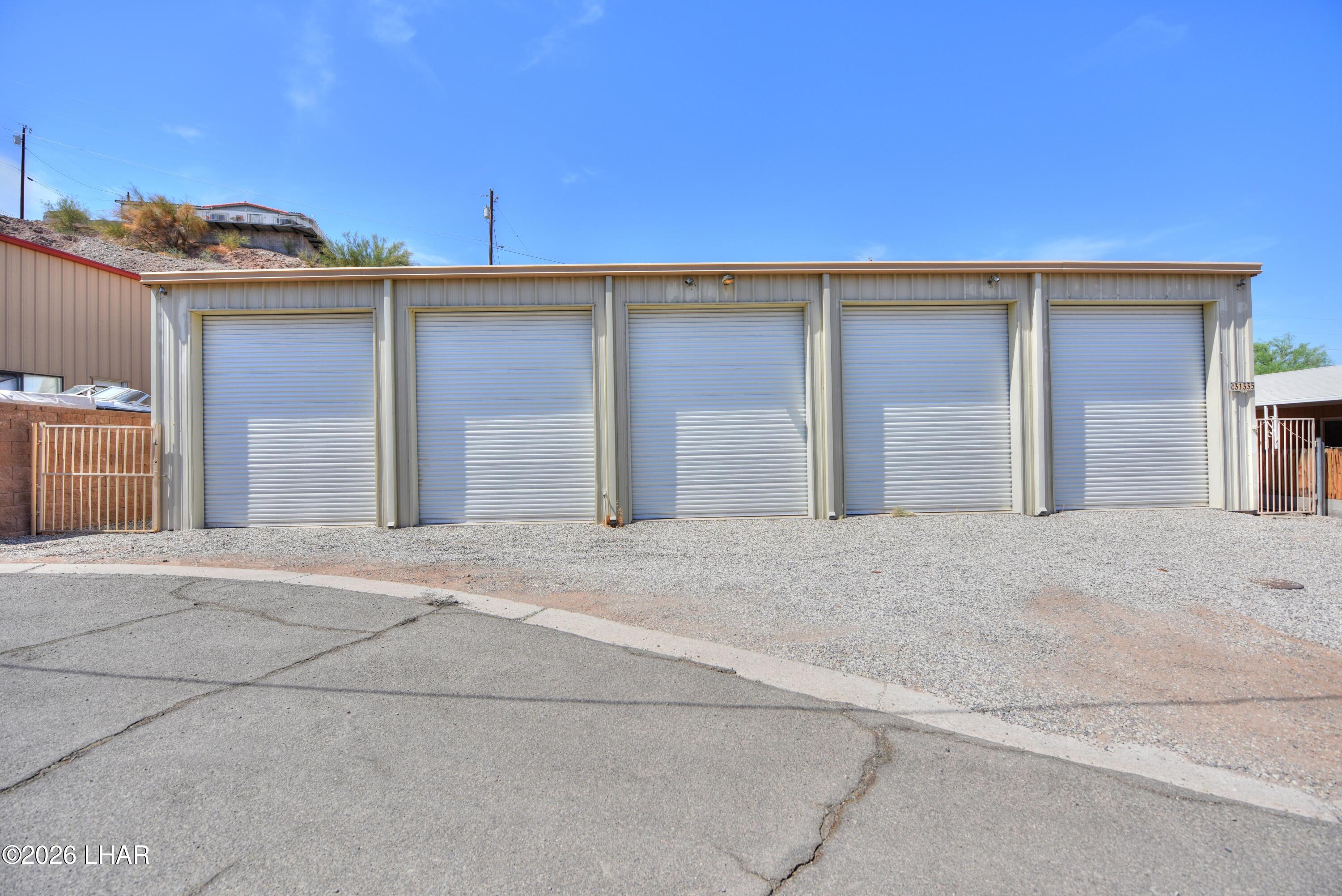 31335 Commercial Dr — photo