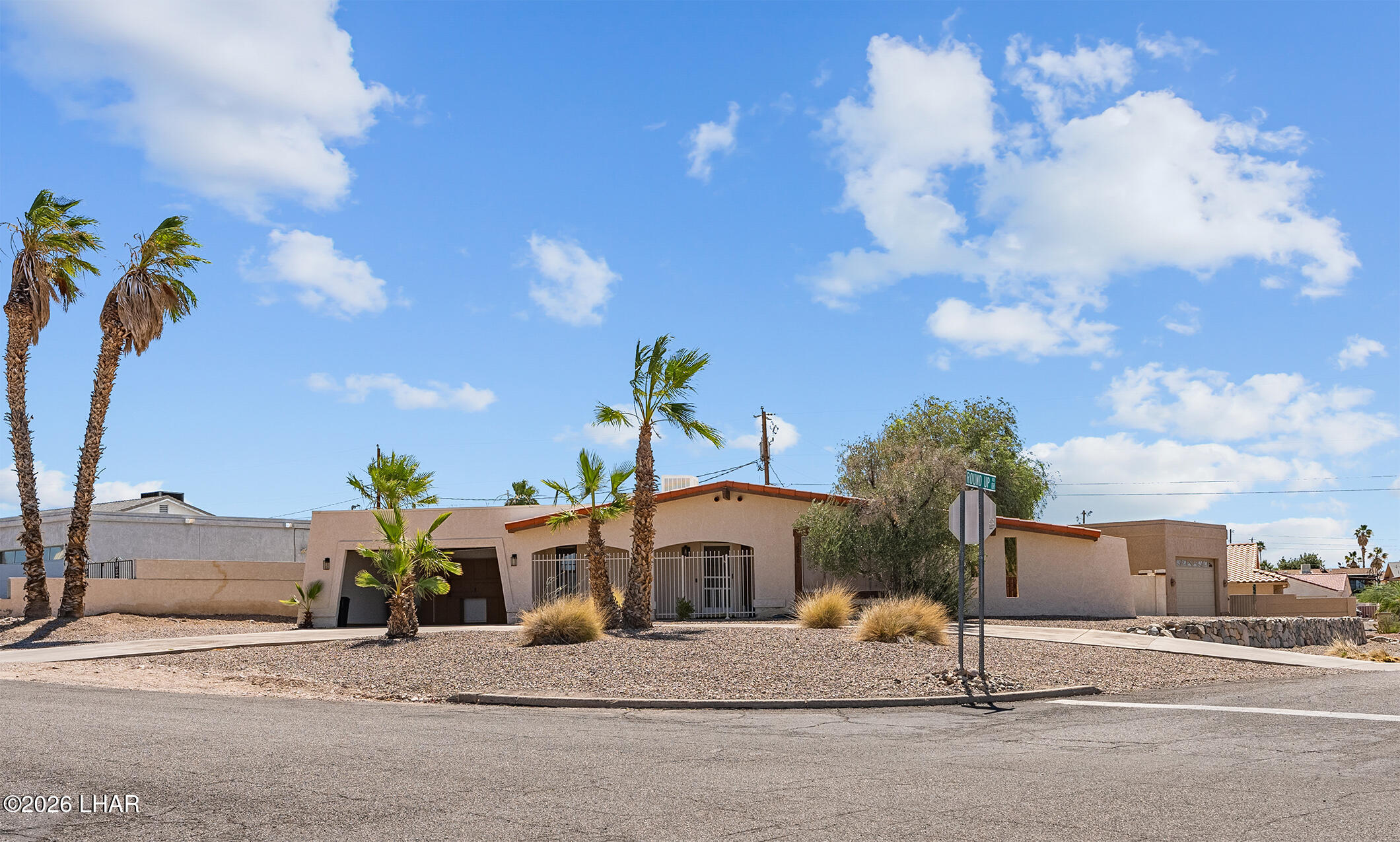 3200 Horseshoe Canyon Dr — photo