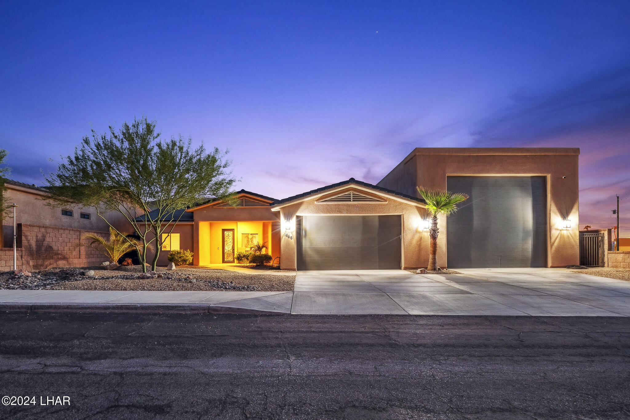 1646 Magnolia Dr — photo