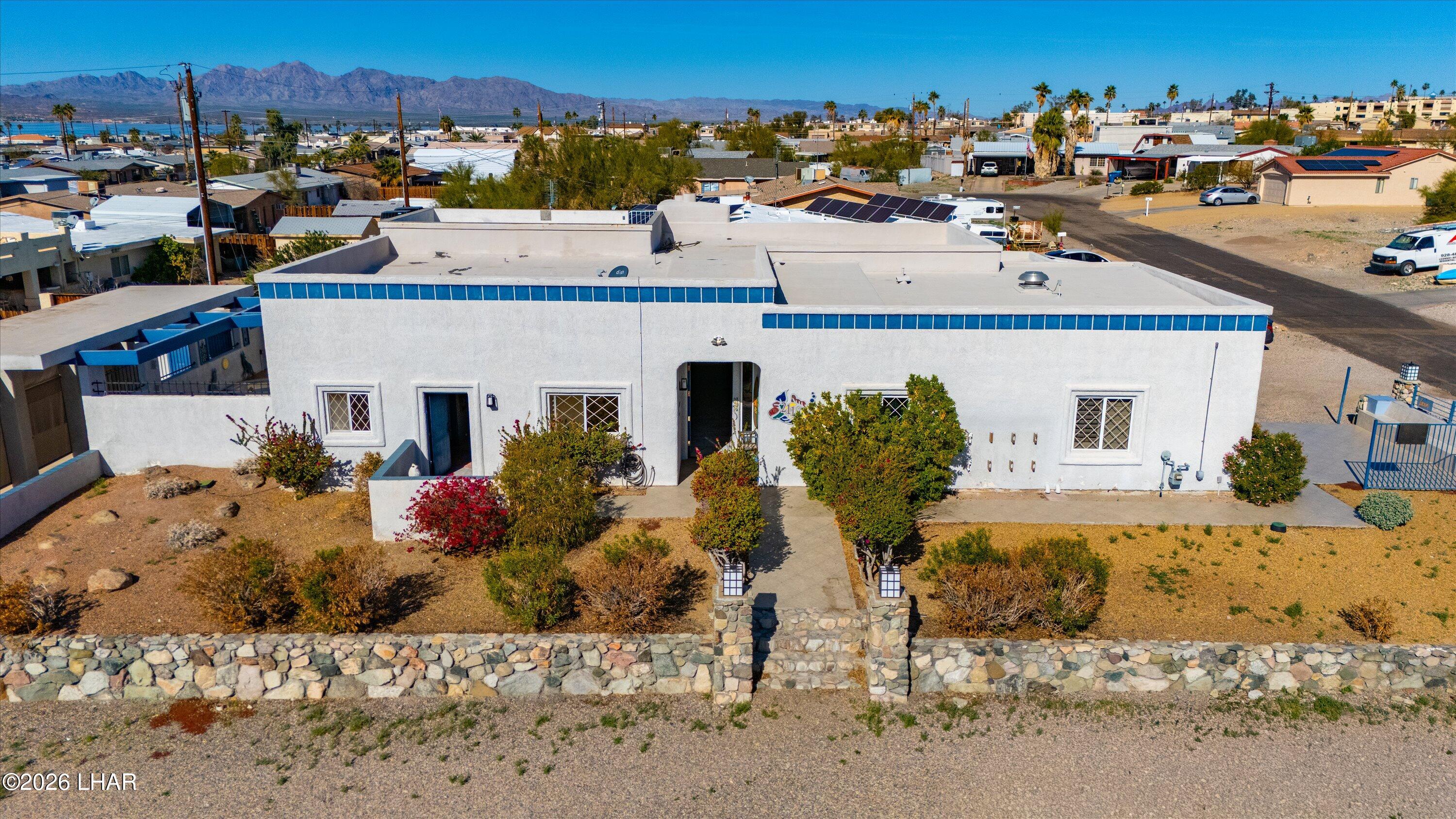 211 Columbine Dr — photo