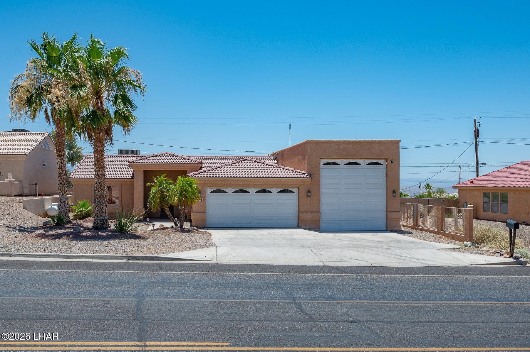 1091 Mcculloch Blvd S — photo