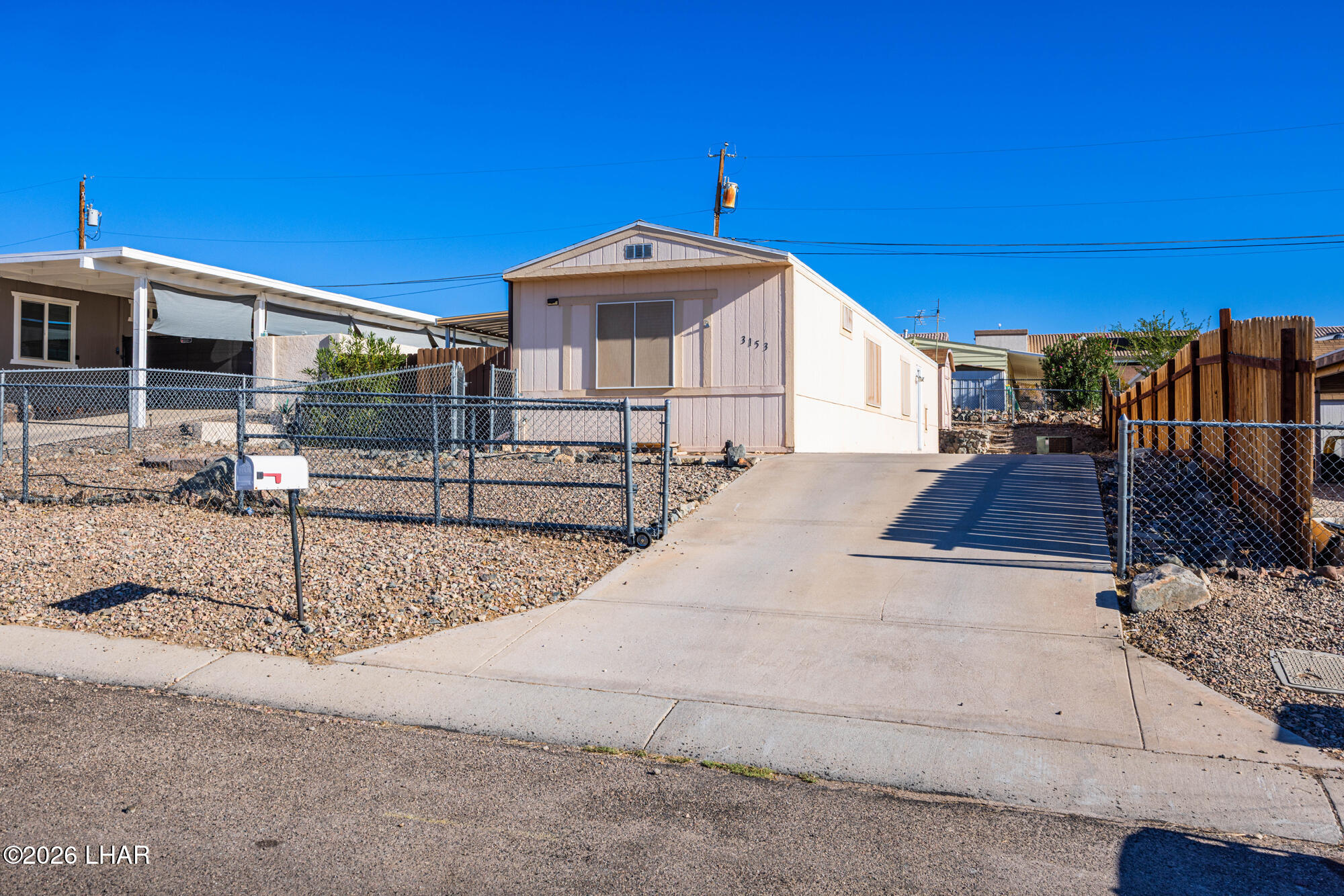 3153 Lake Dr — photo