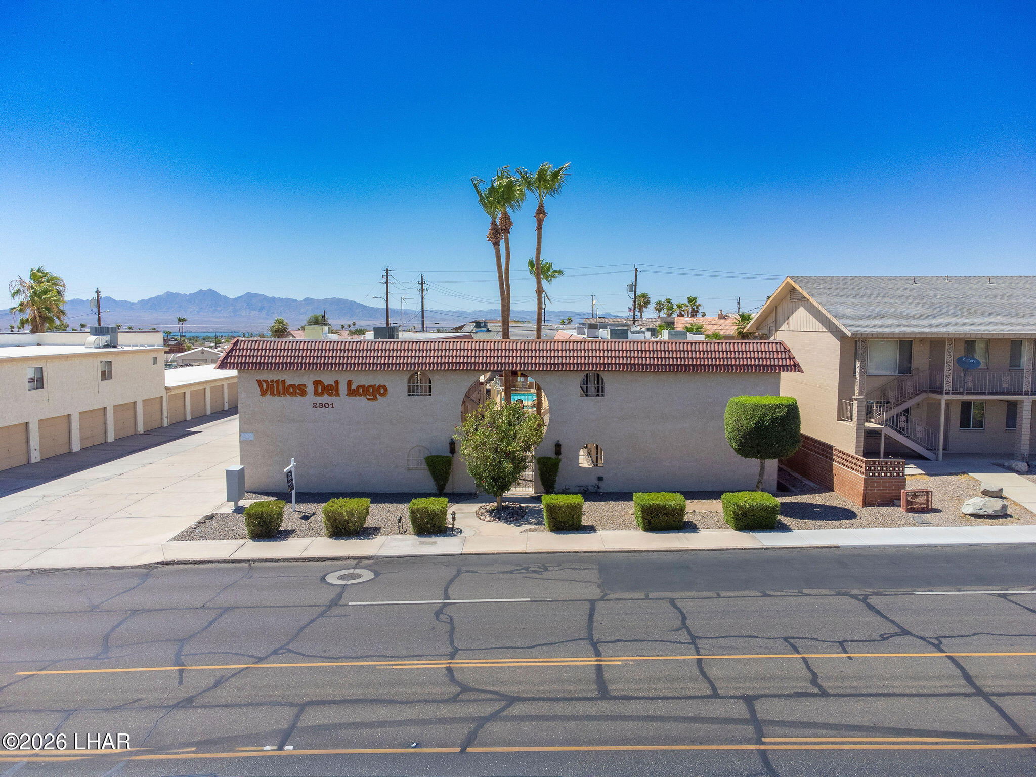 2301 Mcculloch Blvd N E8 — photo