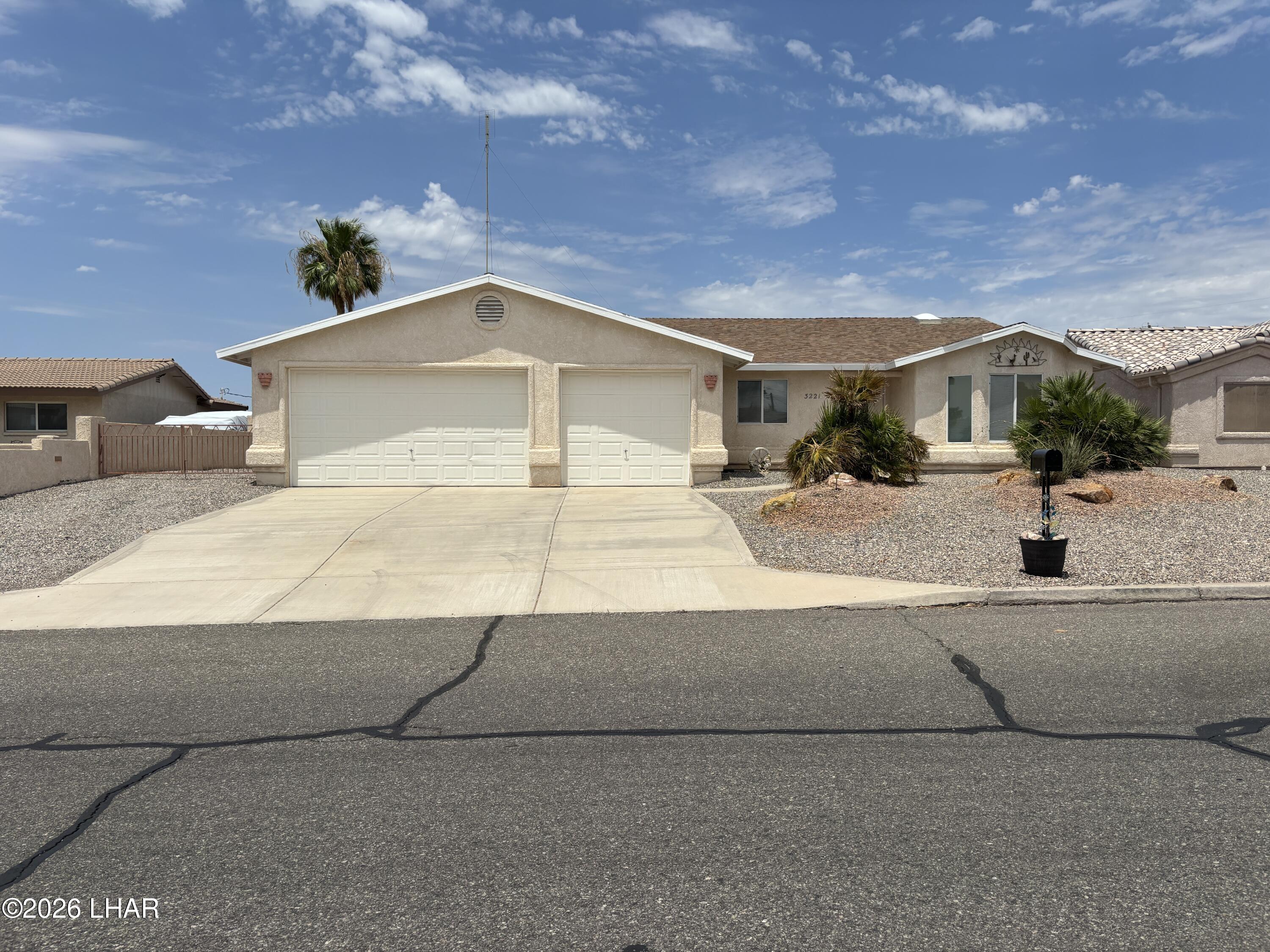 3221 Star Dr — photo