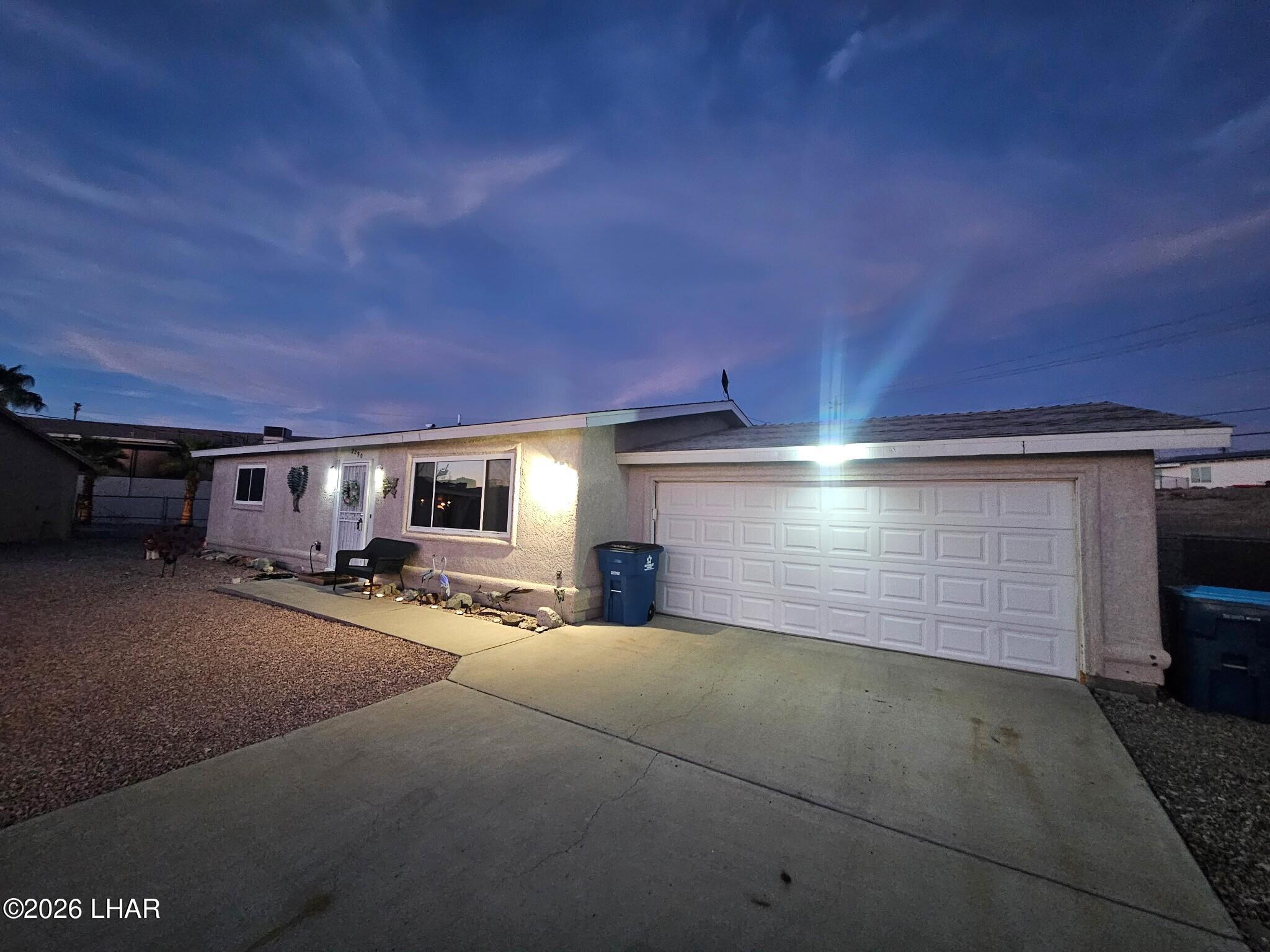 2290 Pheasant Ln — photo