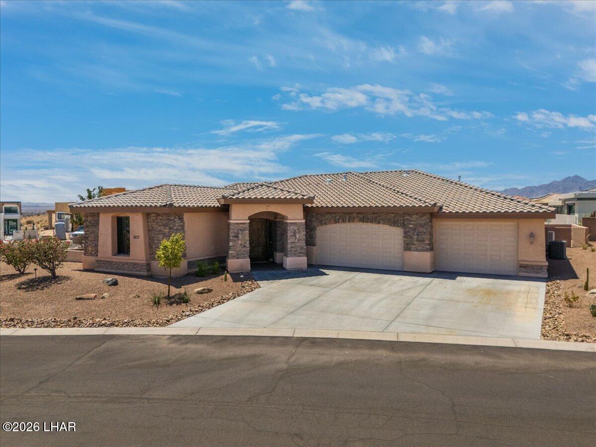 3537 N Winifred Way — photo