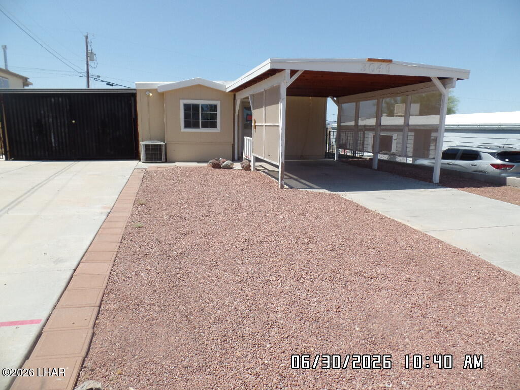 3049 William Dr — photo