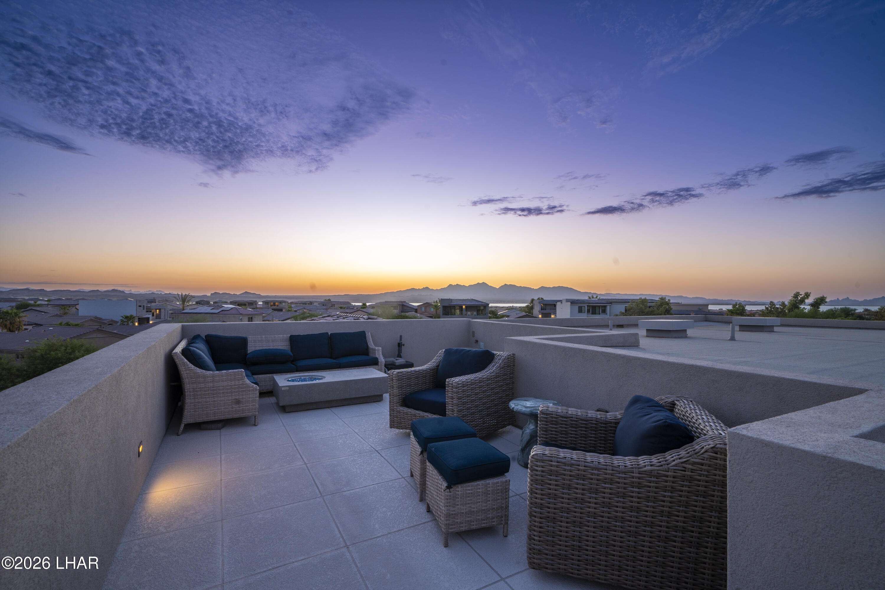 736 Malibu Pl — photo