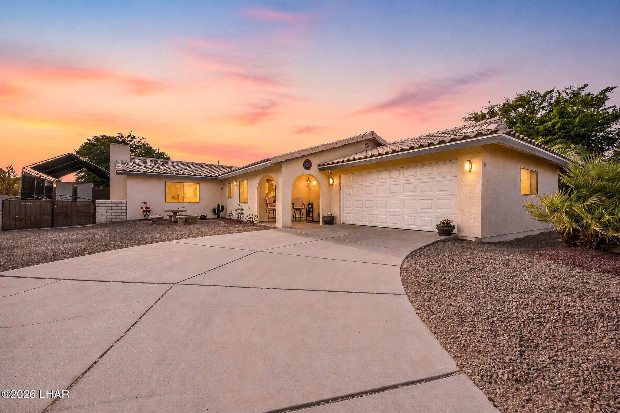 Home in Fort Mohave, AZ 86426 — photo 2