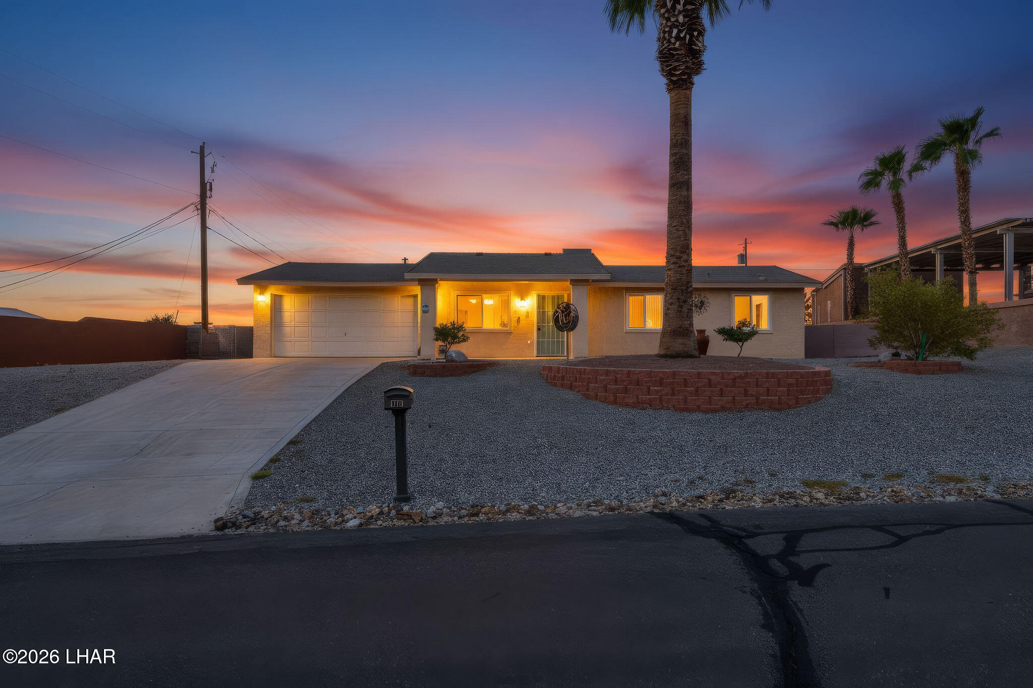1251 Griffin Dr — photo
