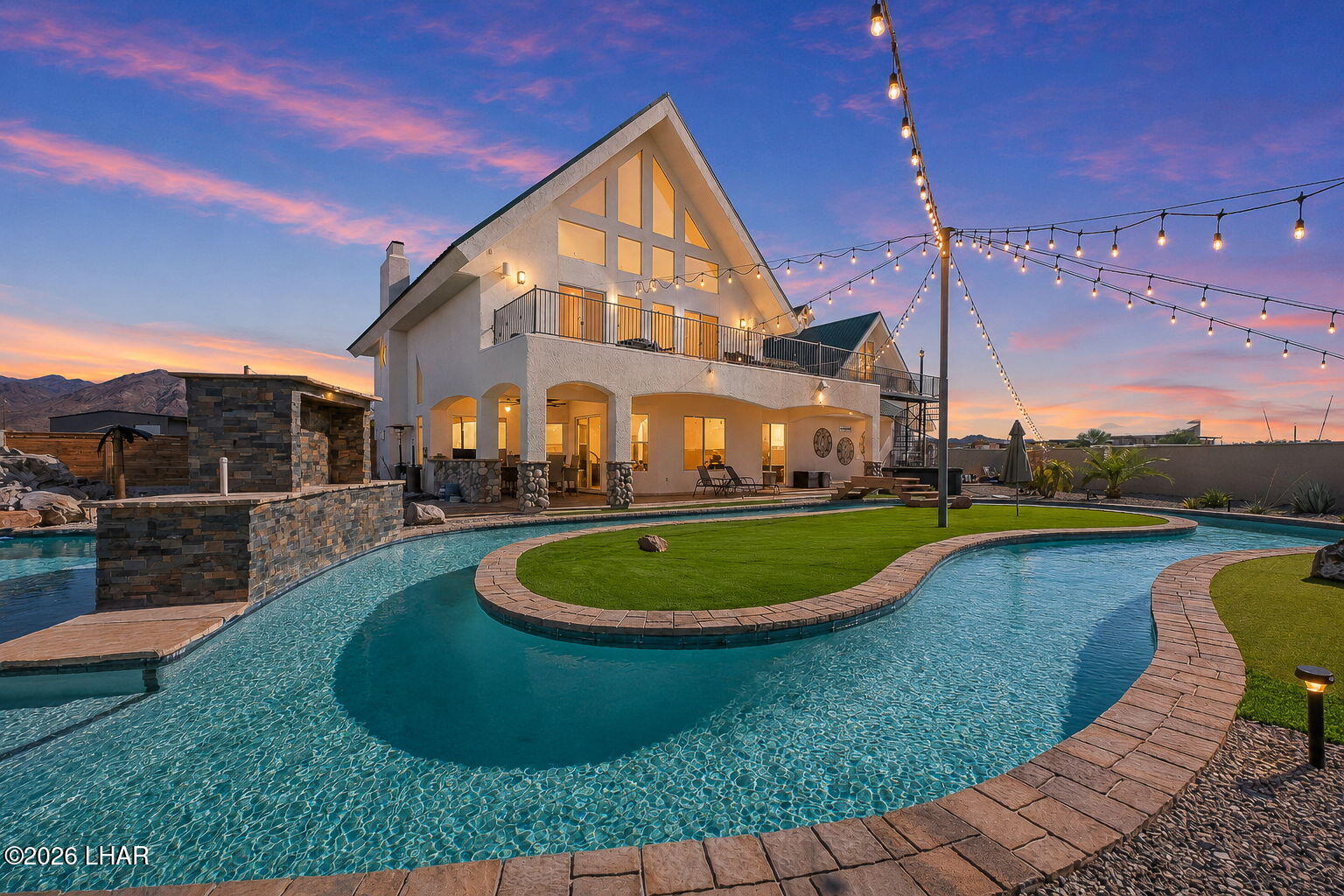 4155 E Coronado Rd — photo