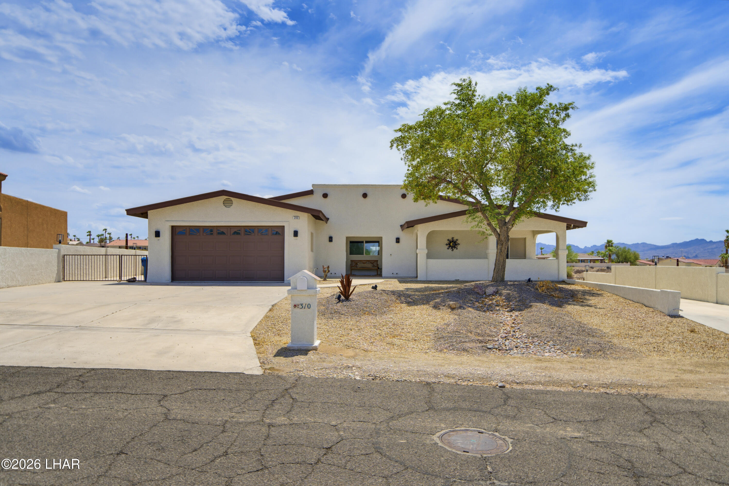 310 Cypress Dr — photo