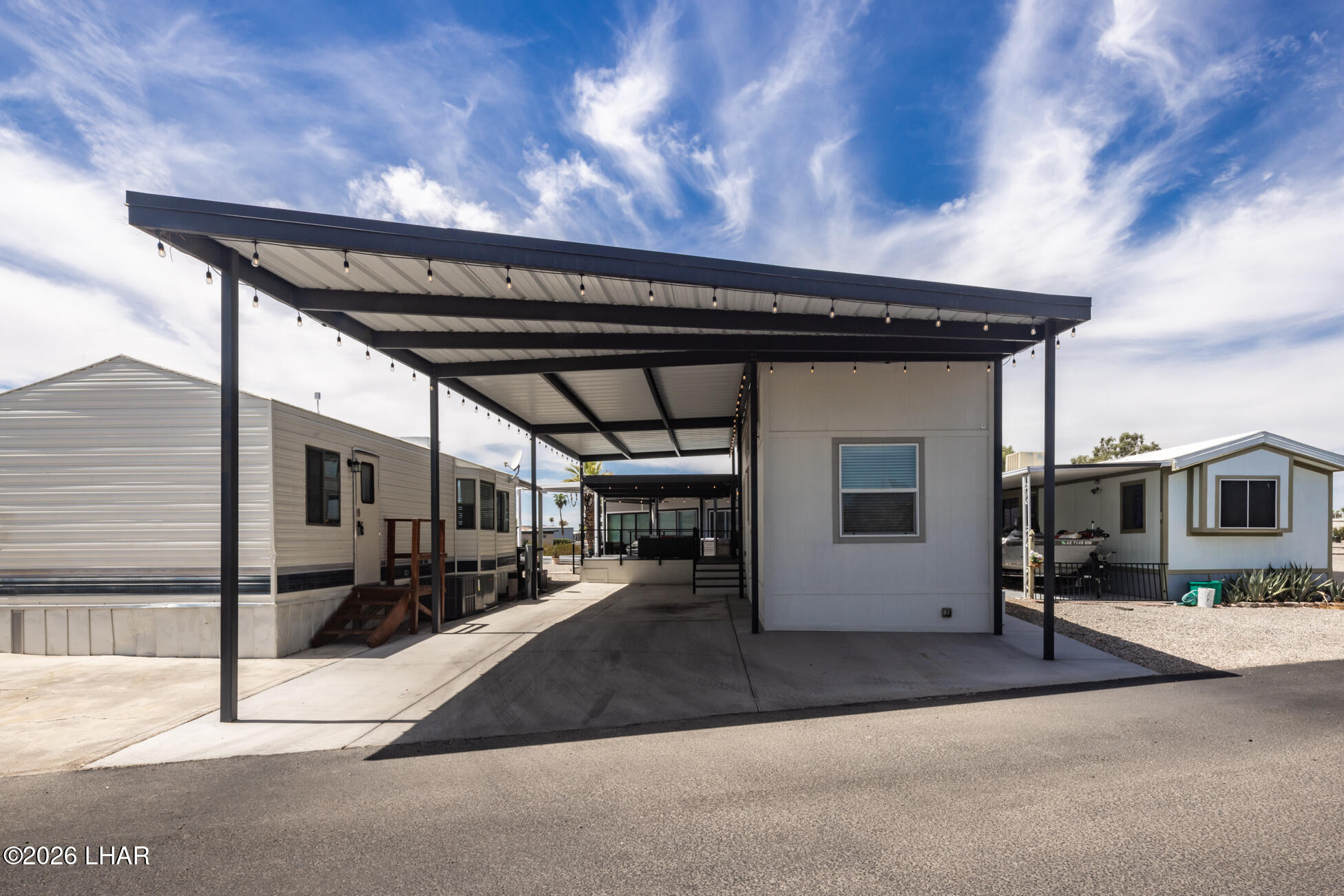 555 Beachcomber Blvd C5 — photo