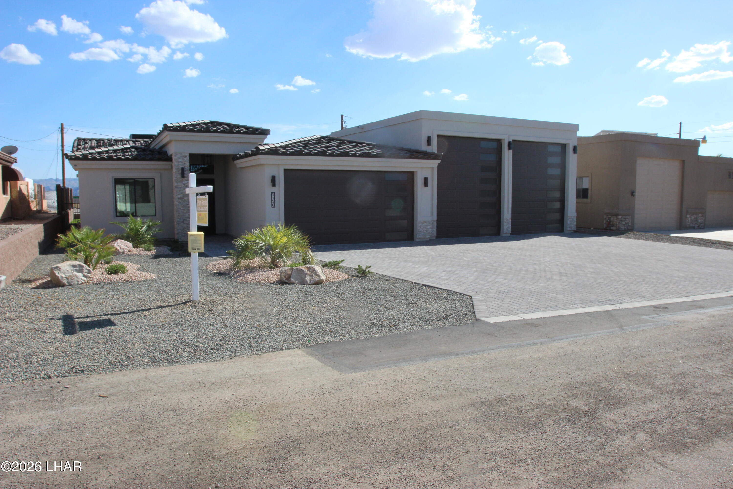 1750 Peach Blossom Dr — photo