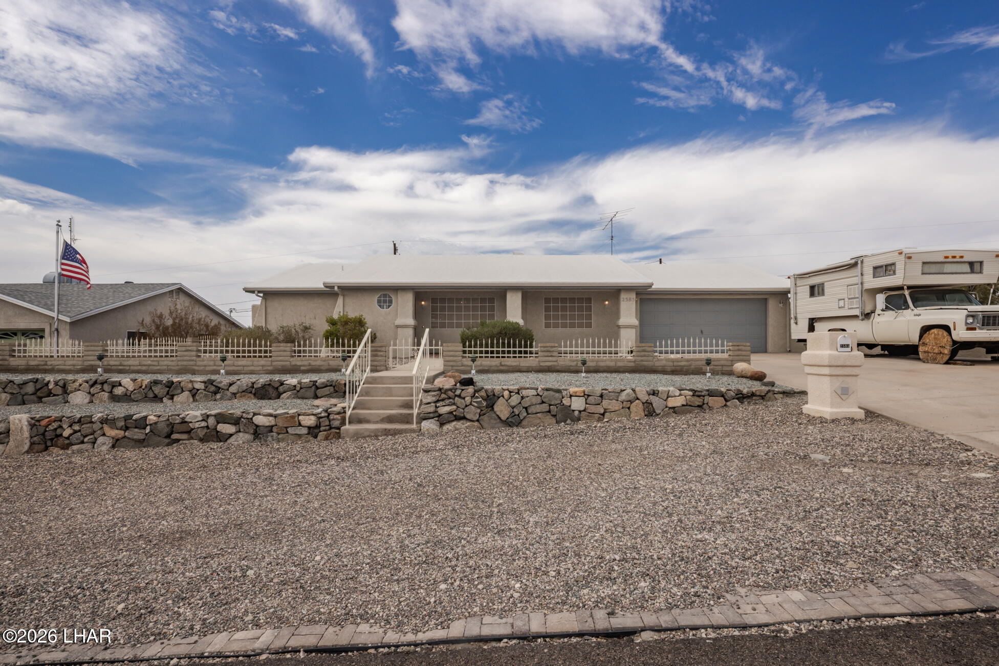 2585 Hacienda Pl — photo