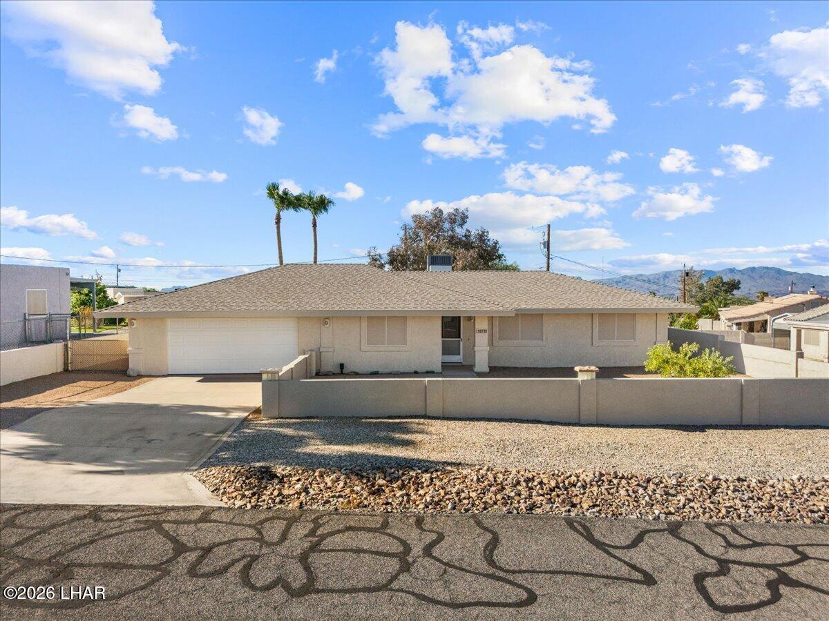 3878 Comet Dr — photo