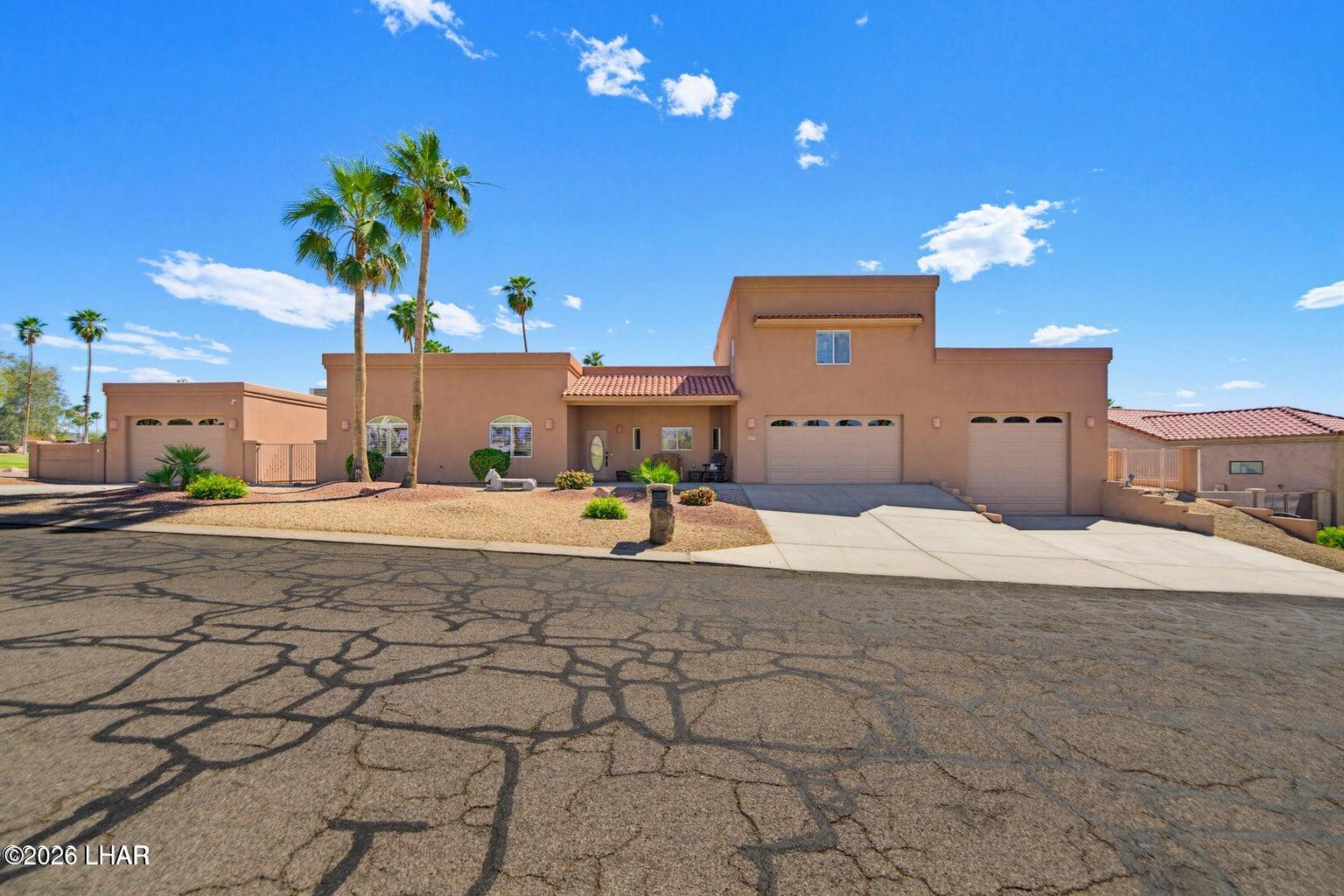 2470 Snead Dr — photo