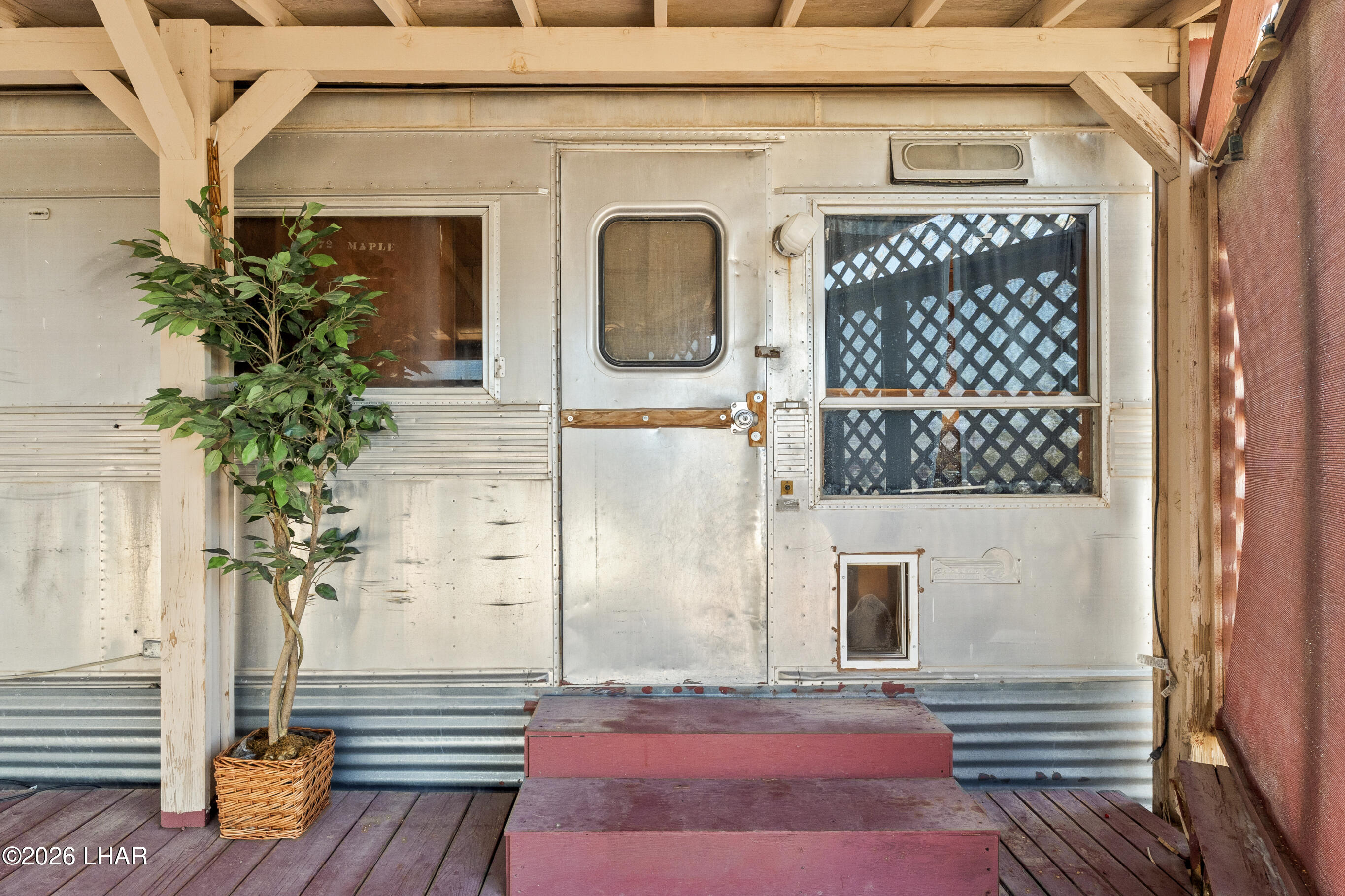 1403 E Keem Rd — photo