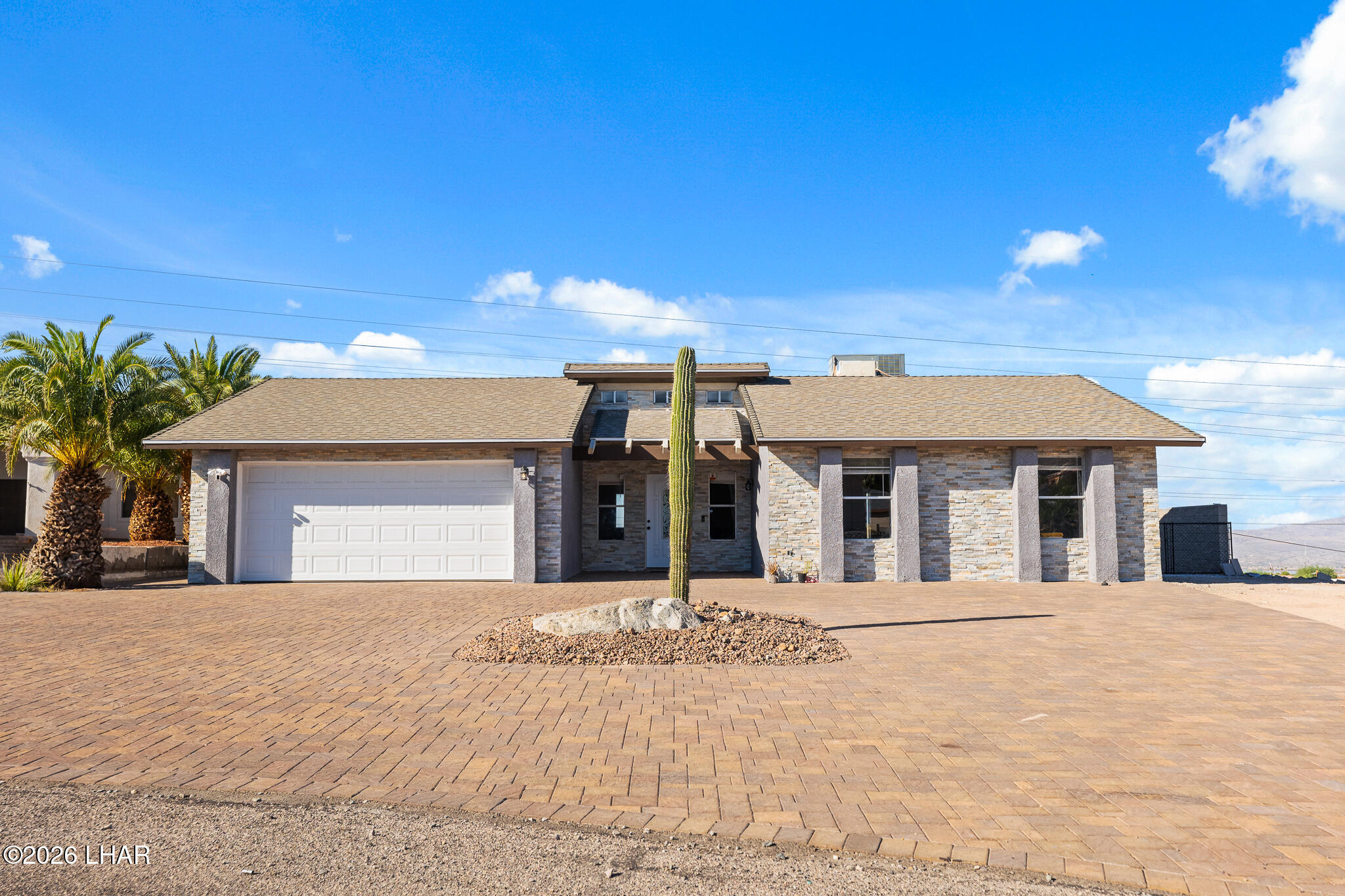 421 Hound Dr — photo