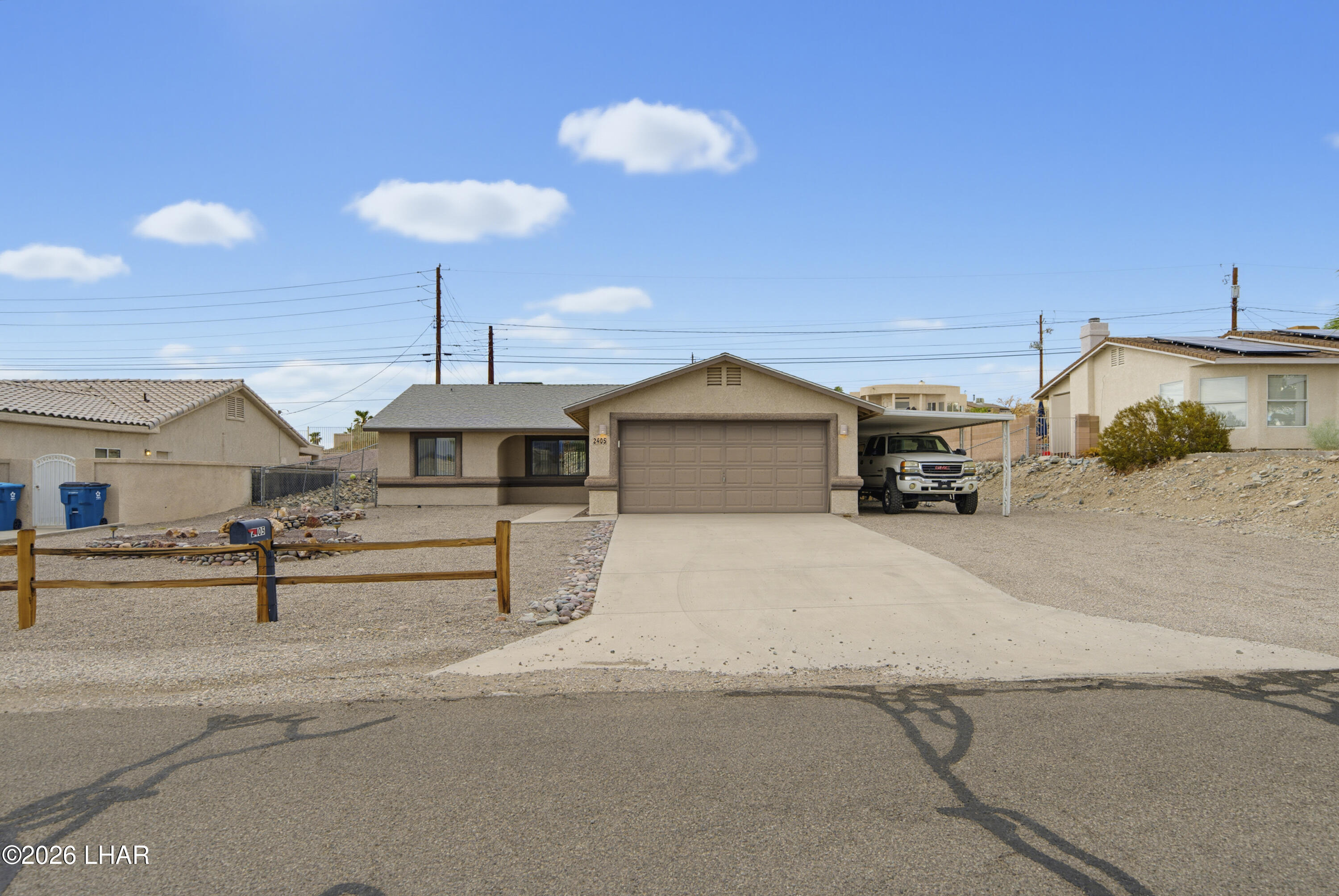 2405 Hillview Dr — photo