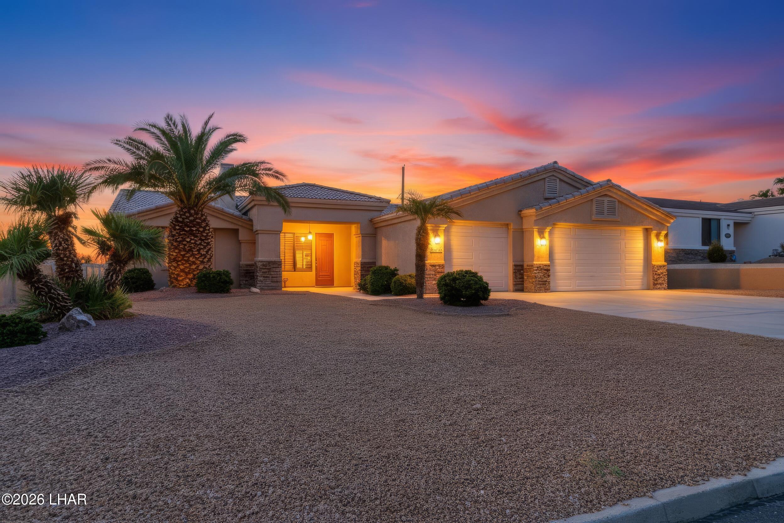 3419 Palo Verde Blvd S — photo
